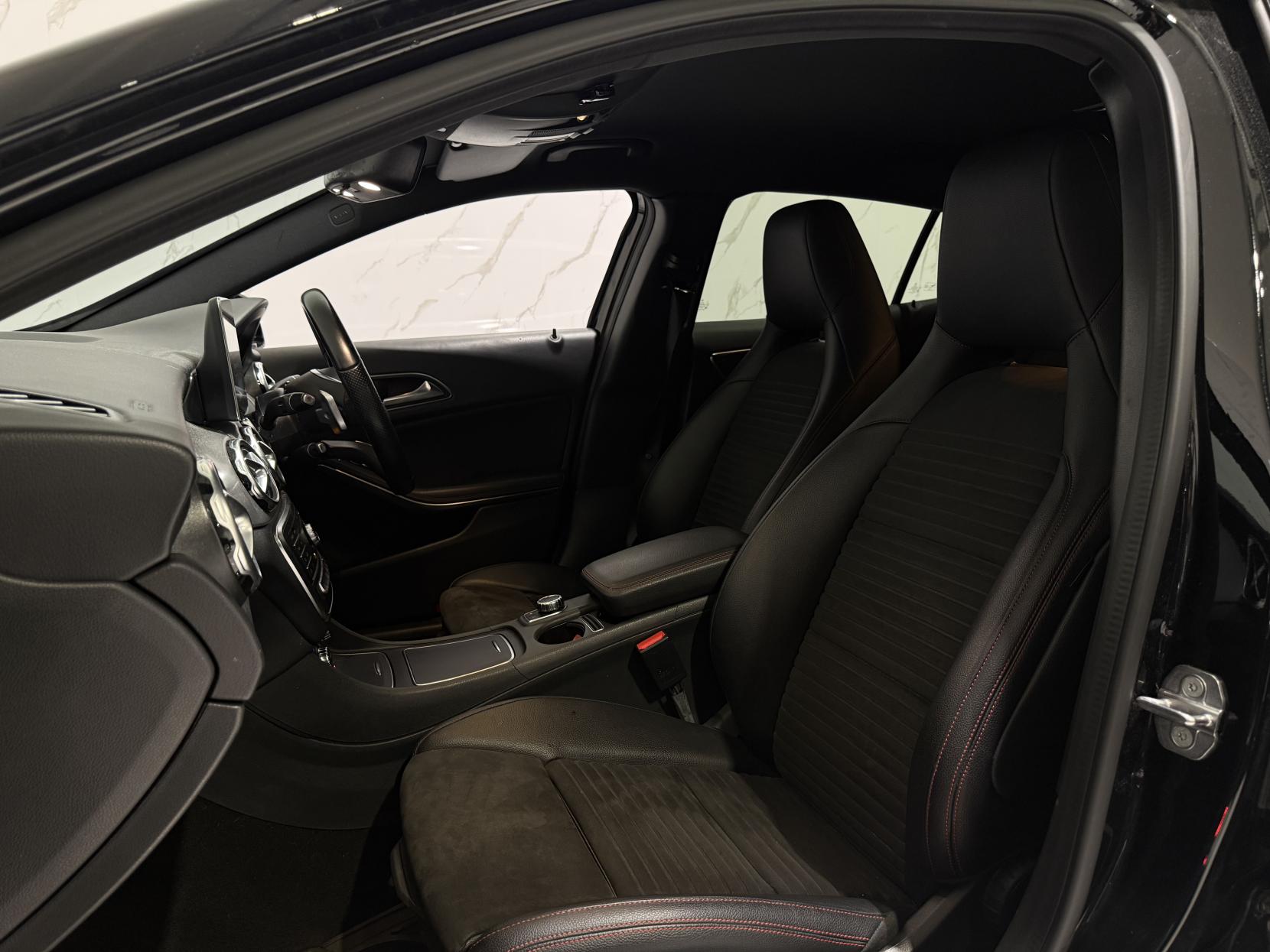 Mercedes-Benz GLA 2.1 GLA220d AMG Line SUV 5dr Diesel 7G-DCT 4MATIC Euro 6 (s/s) (177 ps)