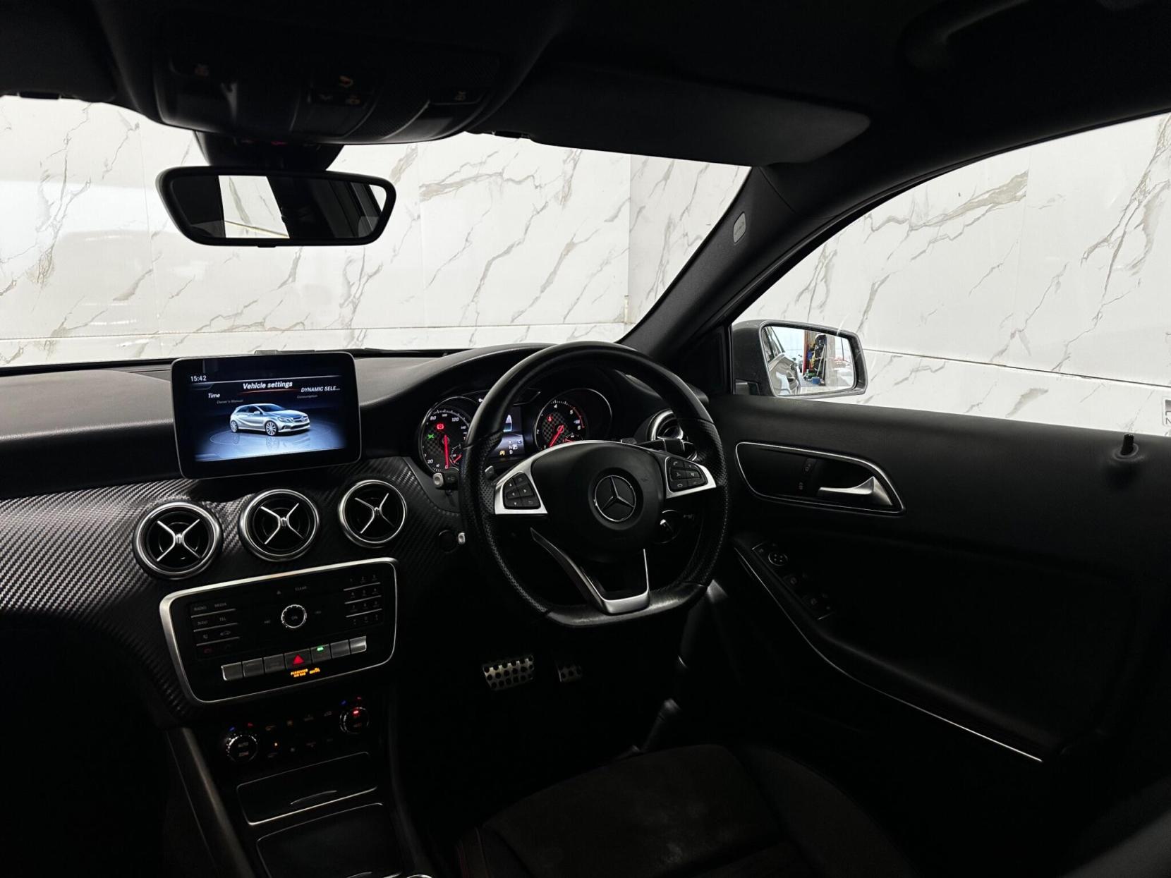 Mercedes-Benz A Class 1.5 A180d AMG Line 7G-DCT Euro 6 (s/s) 5dr