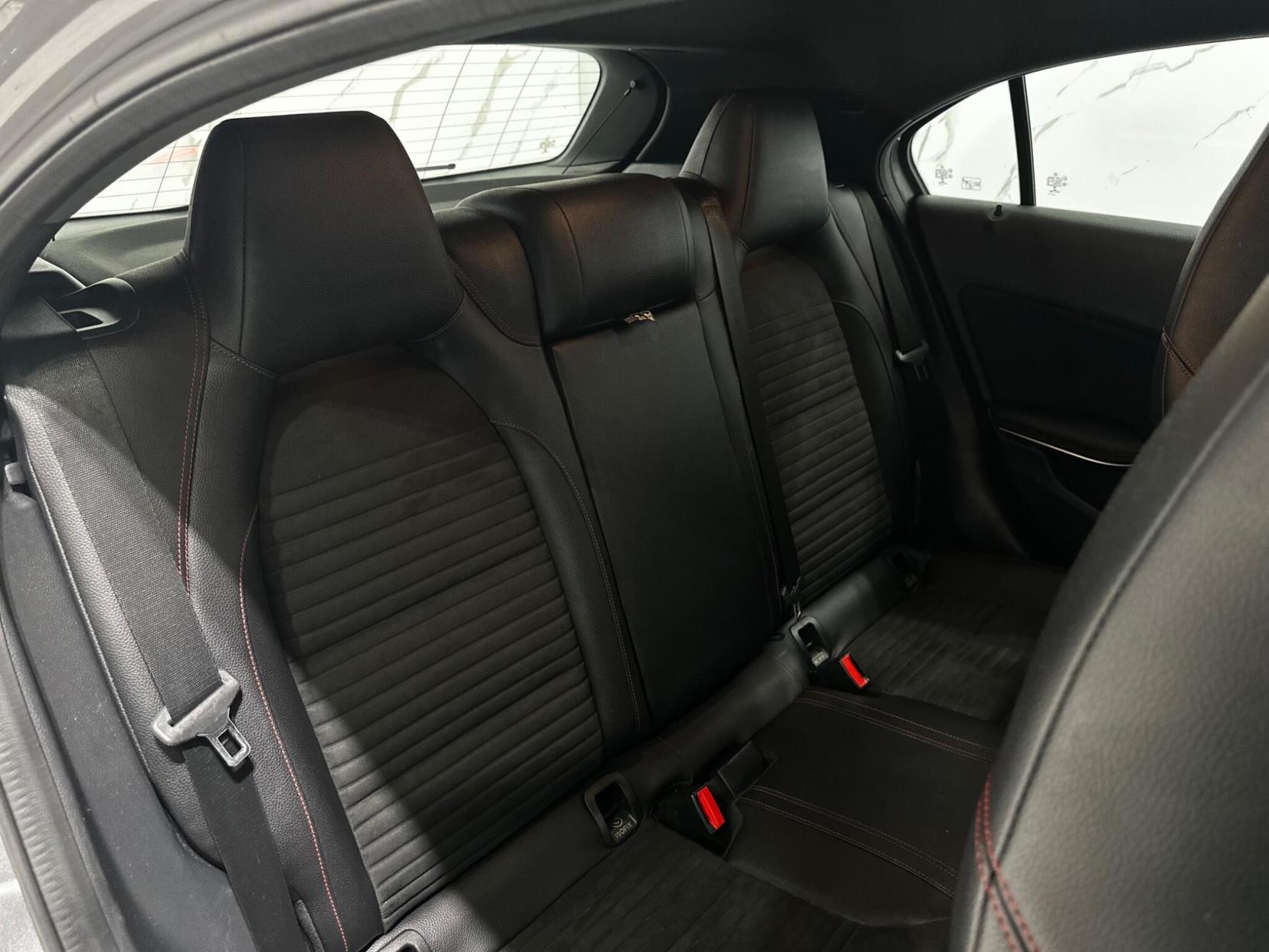 Mercedes-Benz A Class 1.5 A180d AMG Line 7G-DCT Euro 6 (s/s) 5dr