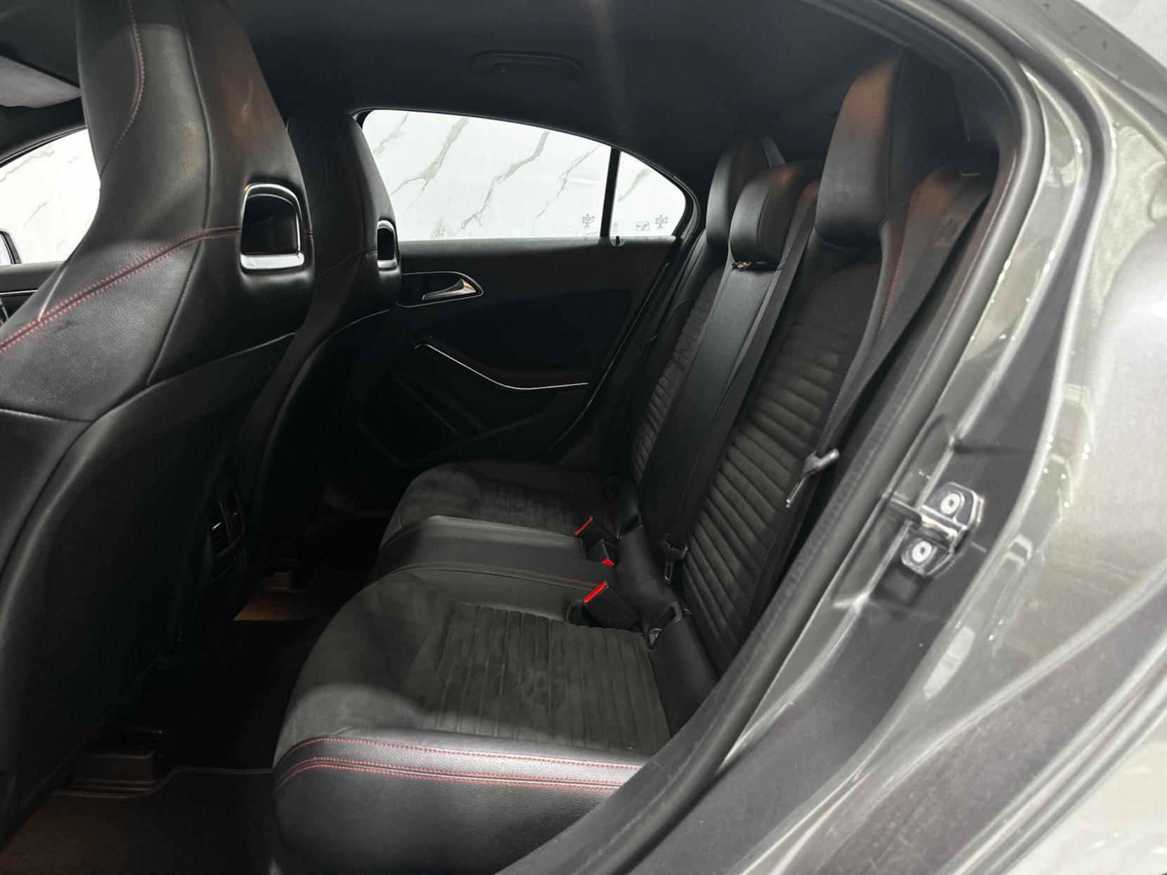 Mercedes-Benz A Class 1.5 A180d AMG Line 7G-DCT Euro 6 (s/s) 5dr