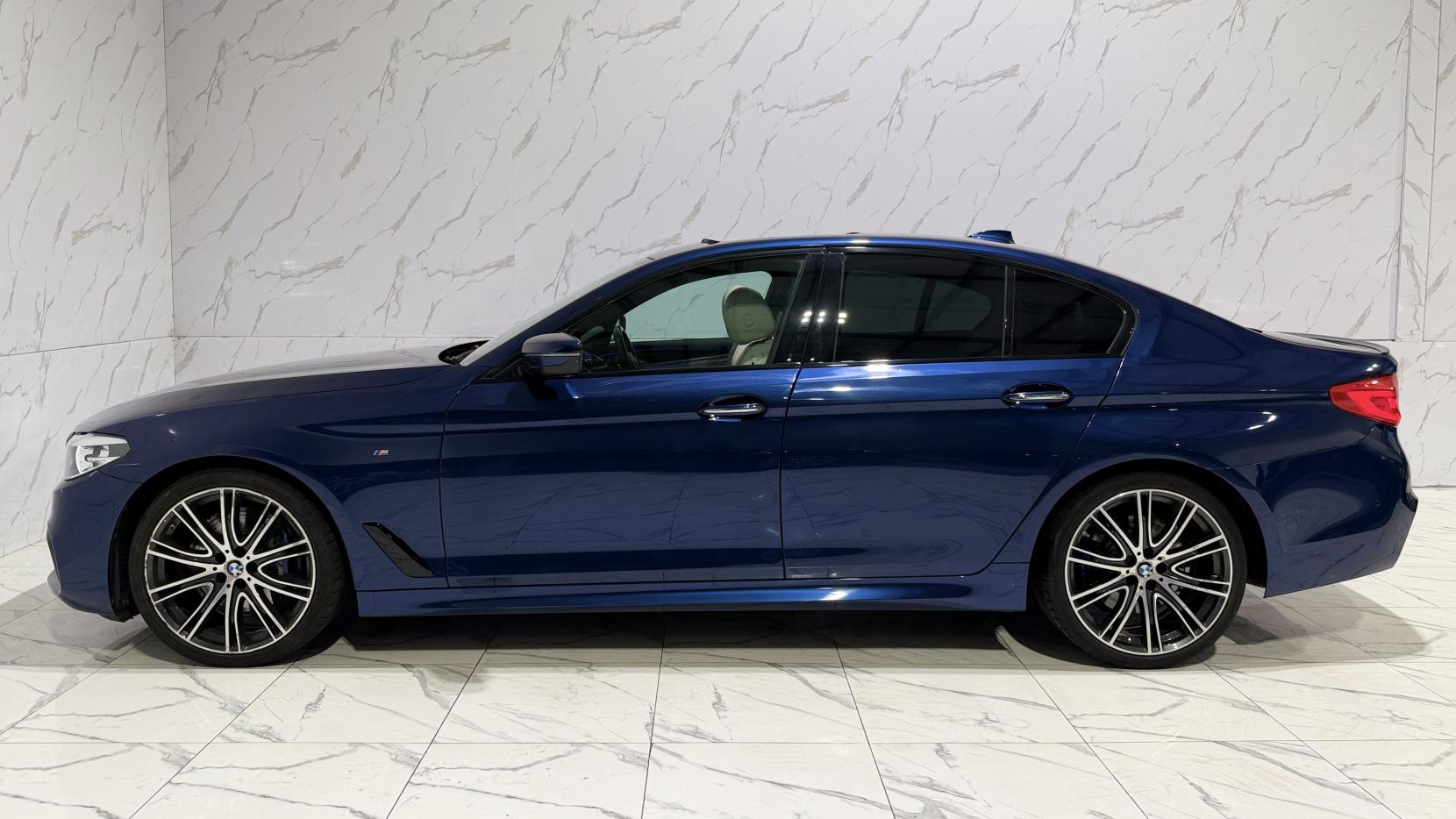 BMW 5 Series 3.0 540i GPF M Sport Saloon 4dr Petrol Auto xDrive Euro 6 (s/s) (340 ps)