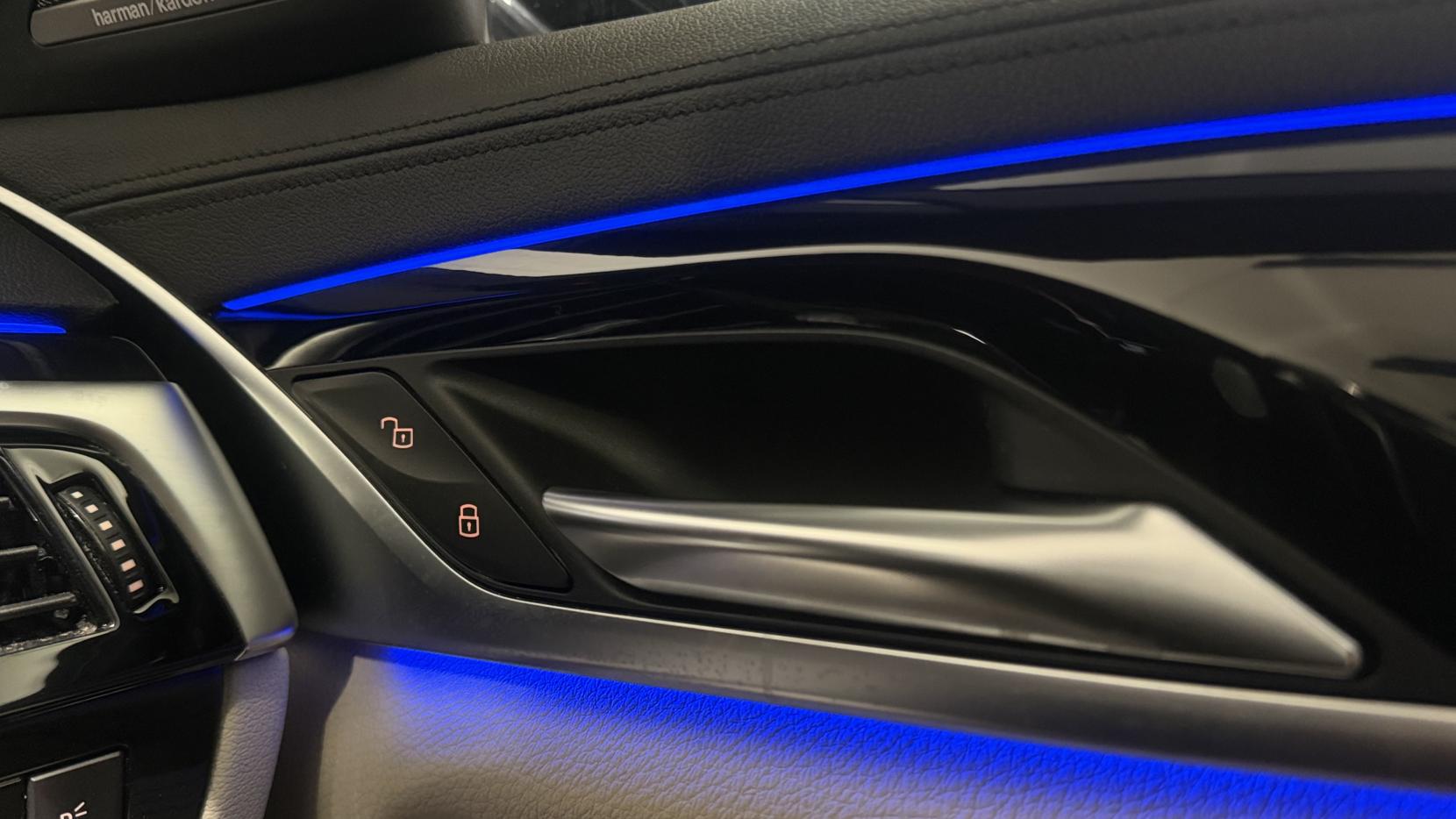 BMW 5 Series 3.0 540i GPF M Sport Saloon 4dr Petrol Auto xDrive Euro 6 (s/s) (340 ps)