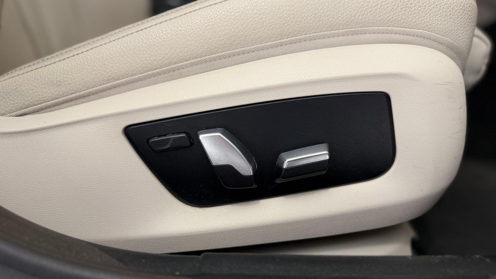 BMW 5 Series 3.0 540i GPF M Sport Saloon 4dr Petrol Auto xDrive Euro 6 (s/s) (340 ps)