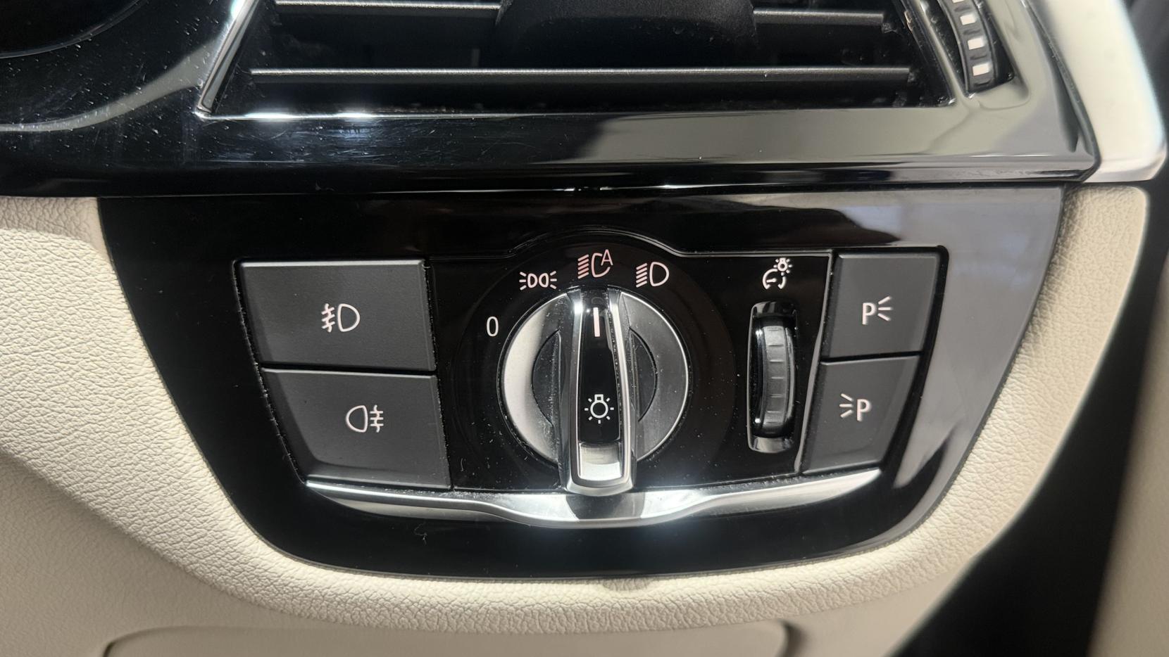 BMW 5 Series 3.0 540i GPF M Sport Saloon 4dr Petrol Auto xDrive Euro 6 (s/s) (340 ps)