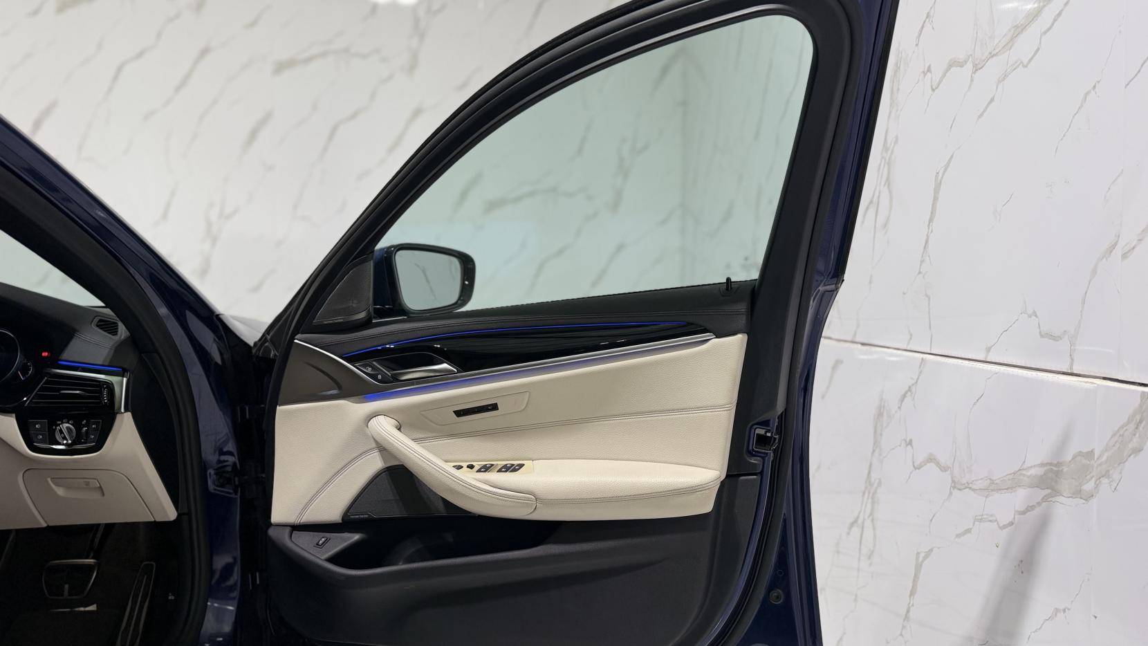 BMW 5 Series 3.0 540i GPF M Sport Saloon 4dr Petrol Auto xDrive Euro 6 (s/s) (340 ps)