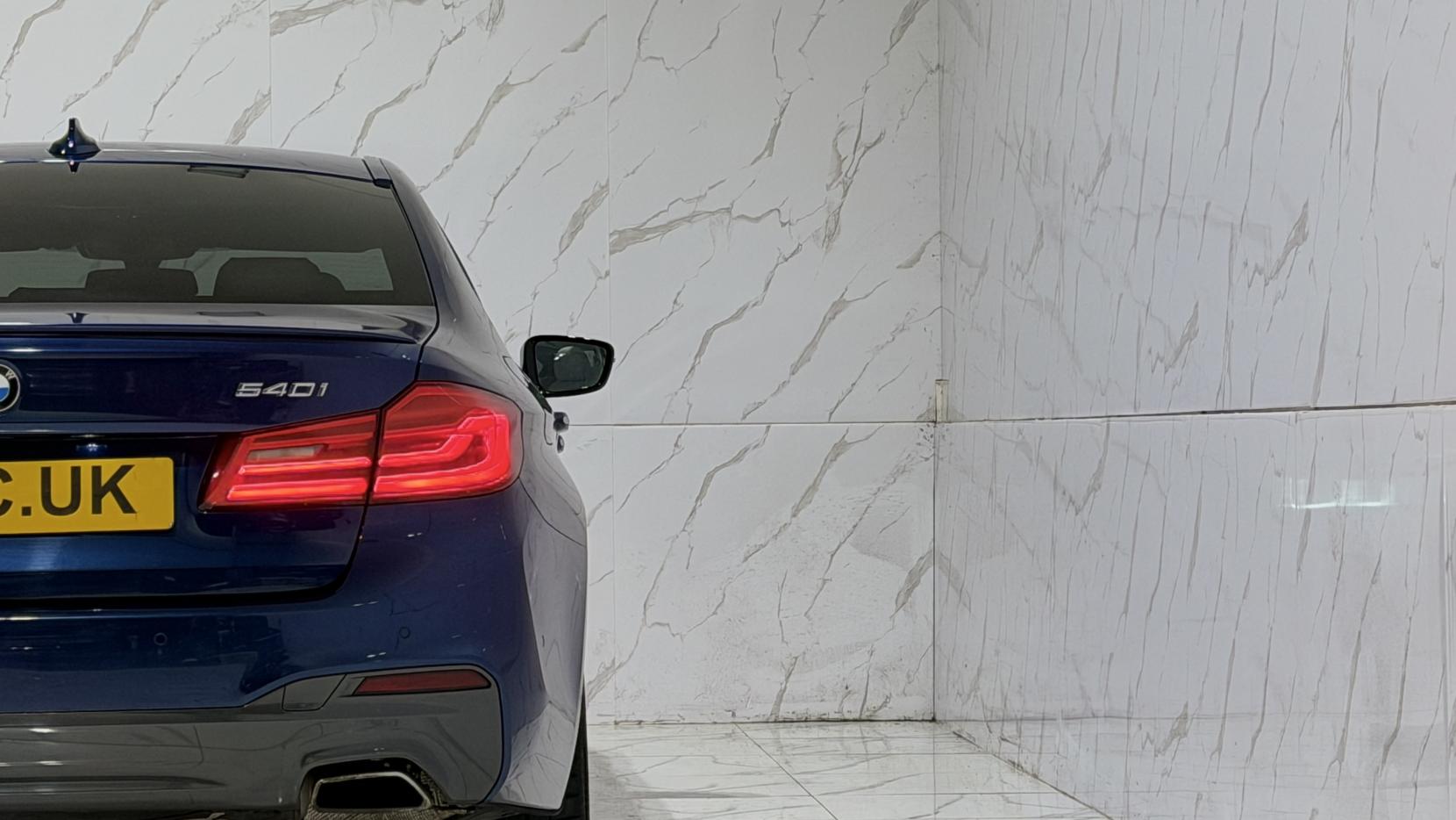 BMW 5 Series 3.0 540i GPF M Sport Saloon 4dr Petrol Auto xDrive Euro 6 (s/s) (340 ps)