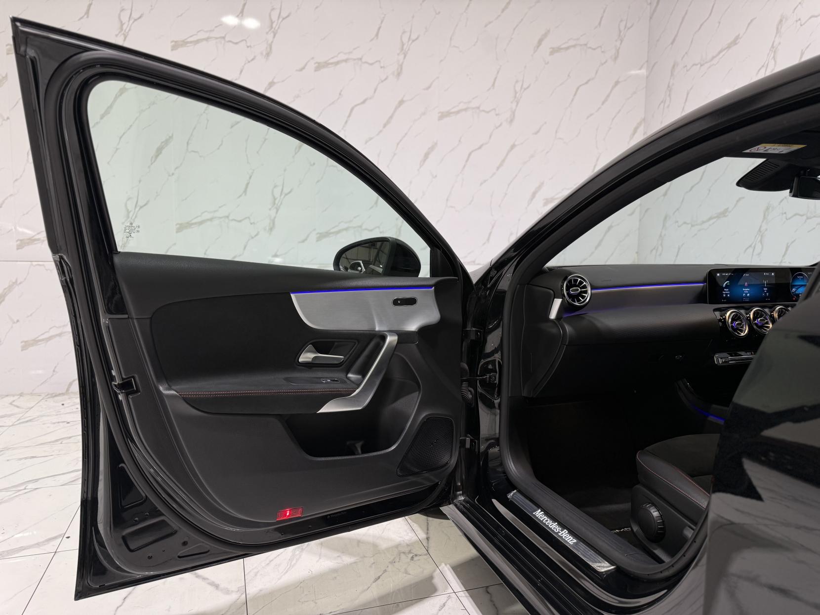 Mercedes-Benz A Class 1.3 A180 AMG Line (Premium) Hatchback 5dr Petrol 7G-DCT Euro 6 (s/s) (136 ps)