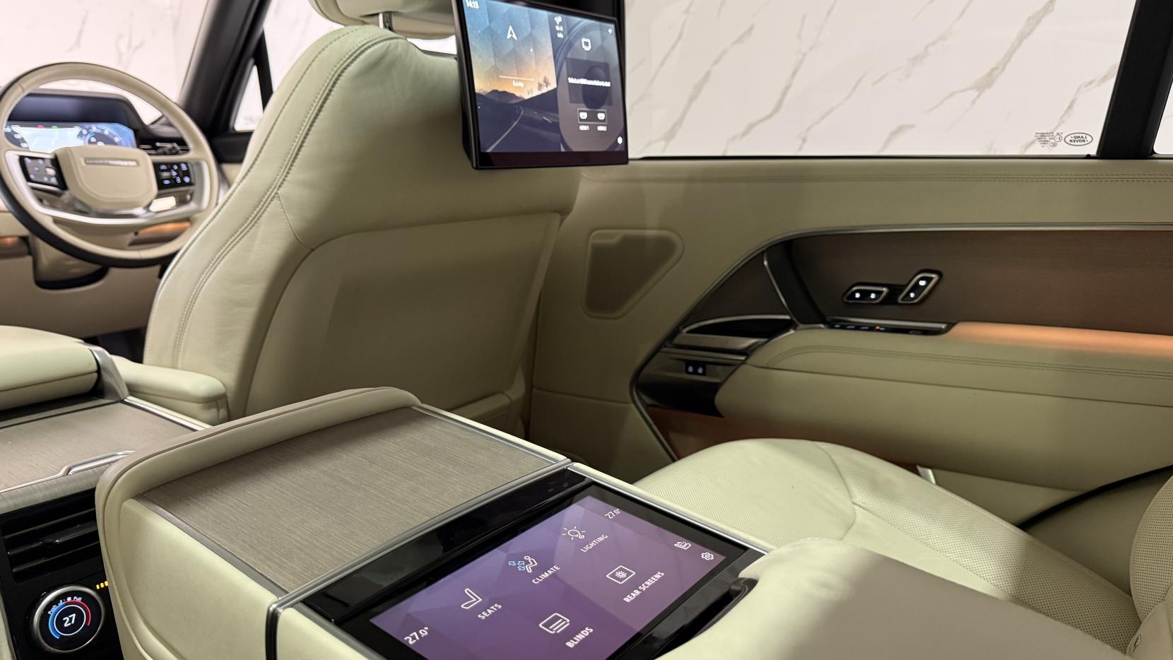 Land Rover Range Rover 3.0 P440e 38.2kWh First Edition SUV 5dr Petrol Plug-in Hybrid Auto 4WD Euro 6 (s/s) (LWB) (440 ps)