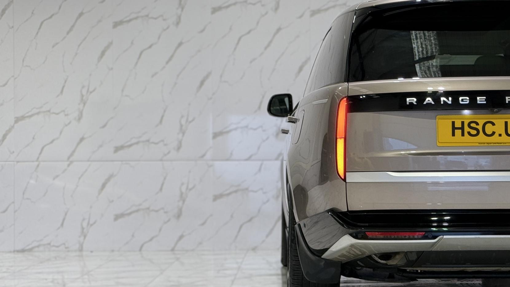 Land Rover Range Rover 3.0 P440e 38.2kWh First Edition SUV 5dr Petrol Plug-in Hybrid Auto 4WD Euro 6 (s/s) (LWB) (440 ps)