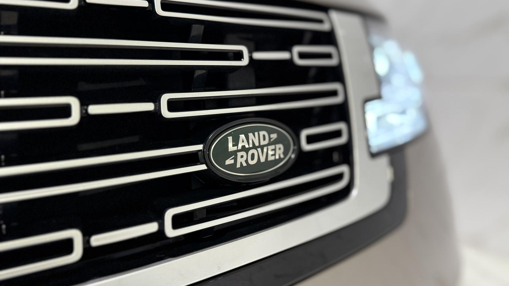 Land Rover Range Rover 3.0 P440e 38.2kWh First Edition SUV 5dr Petrol Plug-in Hybrid Auto 4WD Euro 6 (s/s) (LWB) (440 ps)