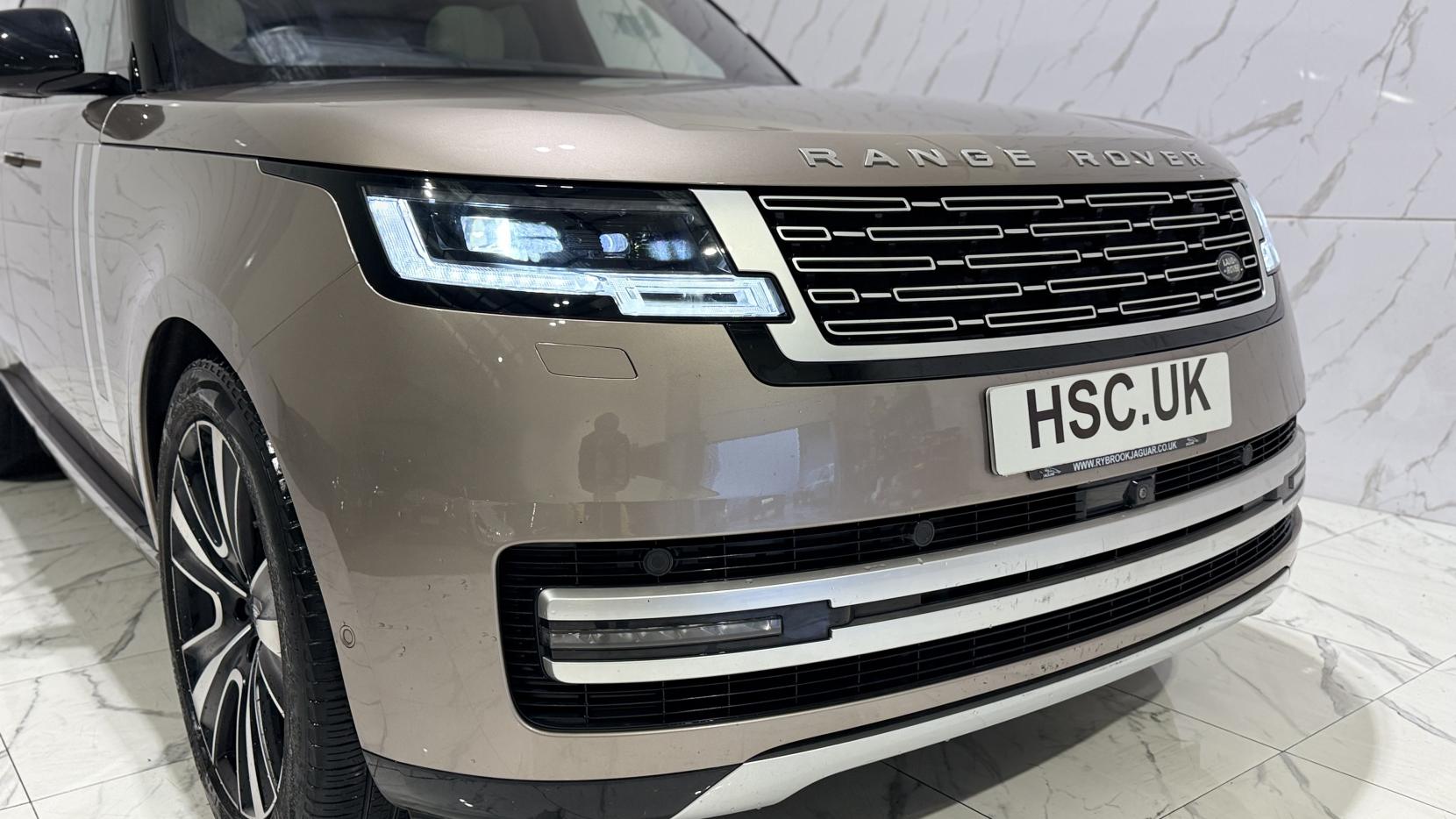 Land Rover Range Rover 3.0 P440e 38.2kWh First Edition SUV 5dr Petrol Plug-in Hybrid Auto 4WD Euro 6 (s/s) (LWB) (440 ps)