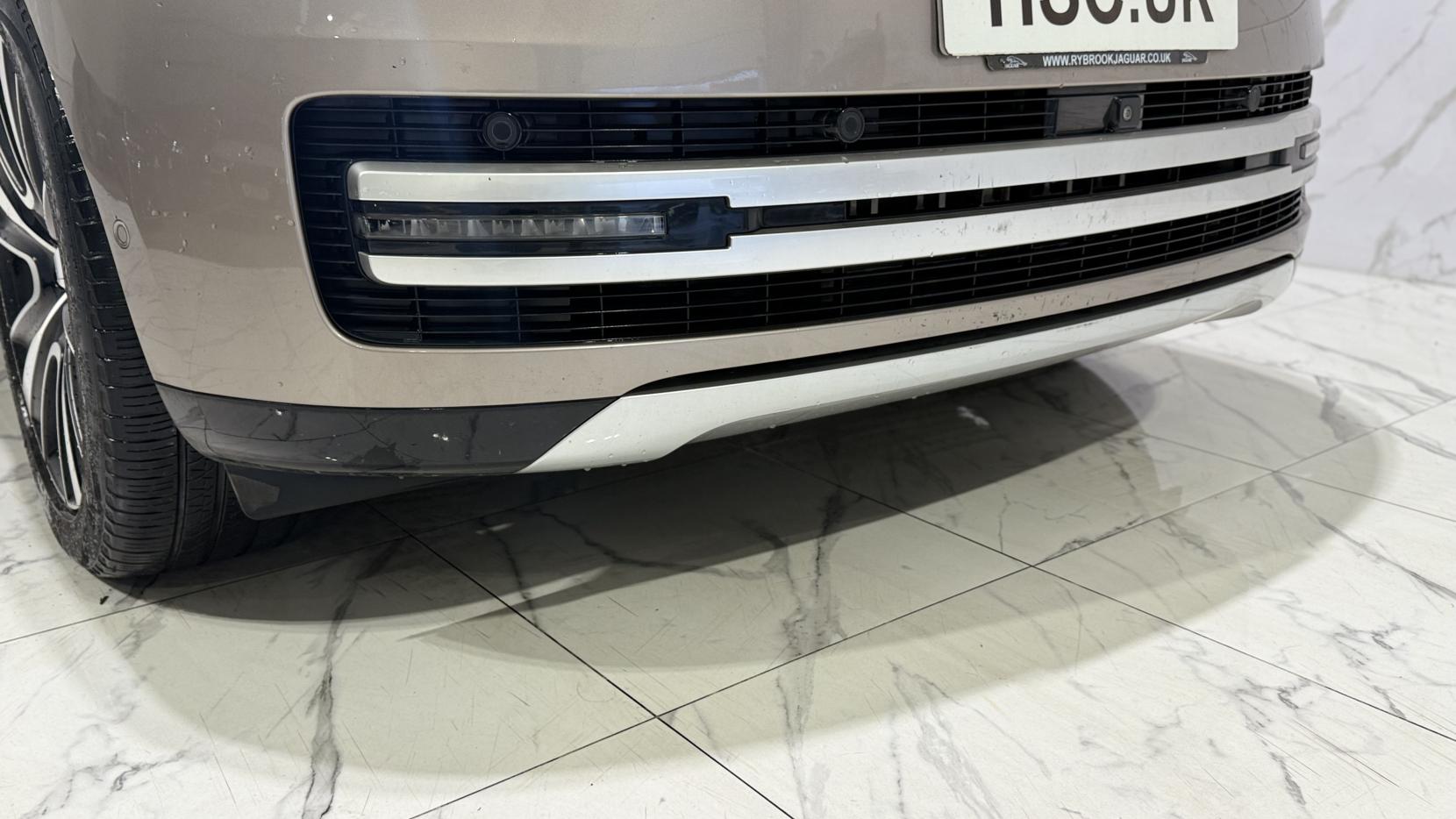 Land Rover Range Rover 3.0 P440e 38.2kWh First Edition SUV 5dr Petrol Plug-in Hybrid Auto 4WD Euro 6 (s/s) (LWB) (440 ps)