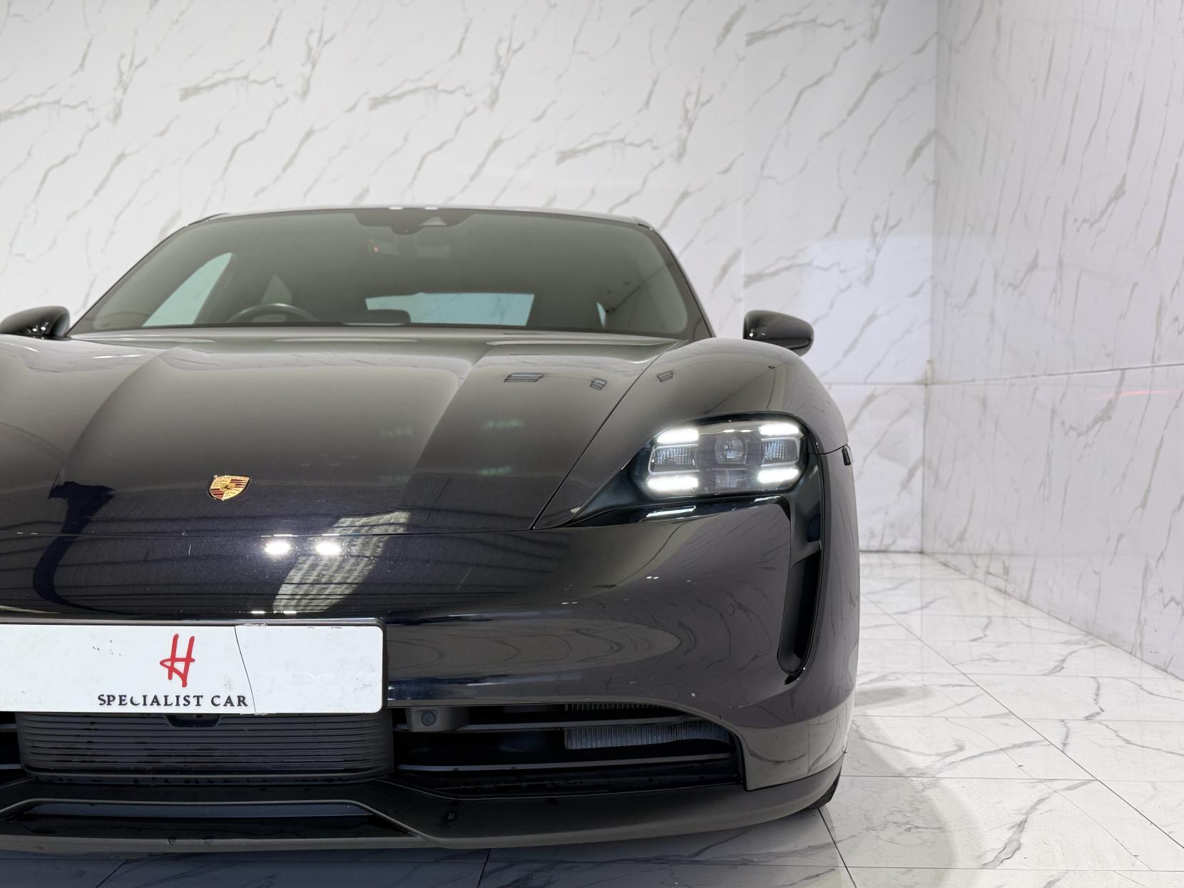 Porsche Taycan Performance Plus 93.4kWh Saloon 4dr Electric Auto RWD (11kW Charger) (476 ps)