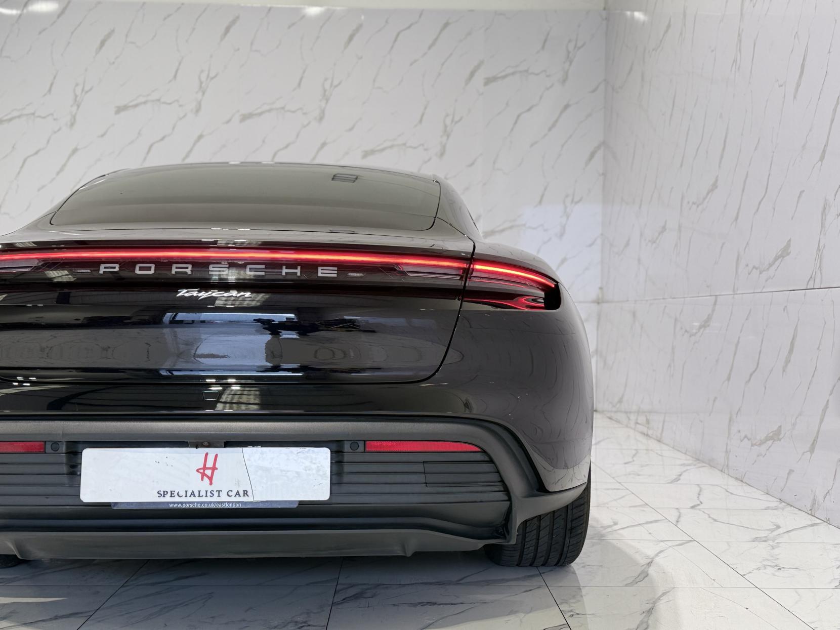 Porsche Taycan Performance Plus 93.4kWh Saloon 4dr Electric Auto RWD (11kW Charger) (476 ps)