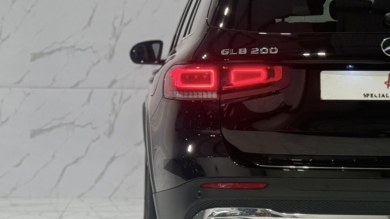 Mercedes-Benz GLB 1.3 GLB200 AMG Line (Premium Plus 2) 7G-DCT Euro 6 (s/s) 5dr