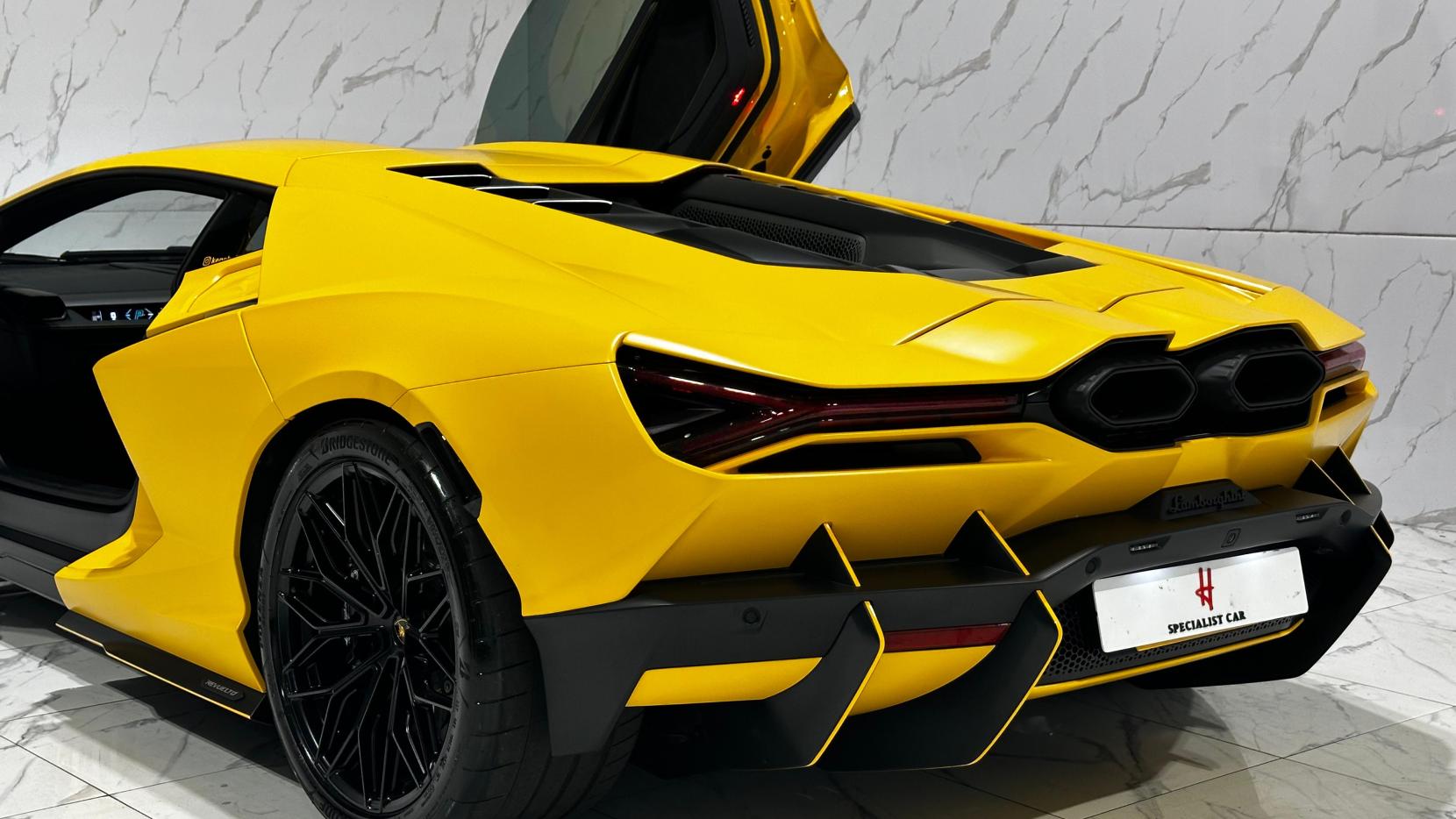 Lamborghini Revuelto 6.5 V12 HPEV 3.8kWh Coupe 2dr Petrol Plug-in Hybrid AMT 4WD Euro 6 (1015 ps)