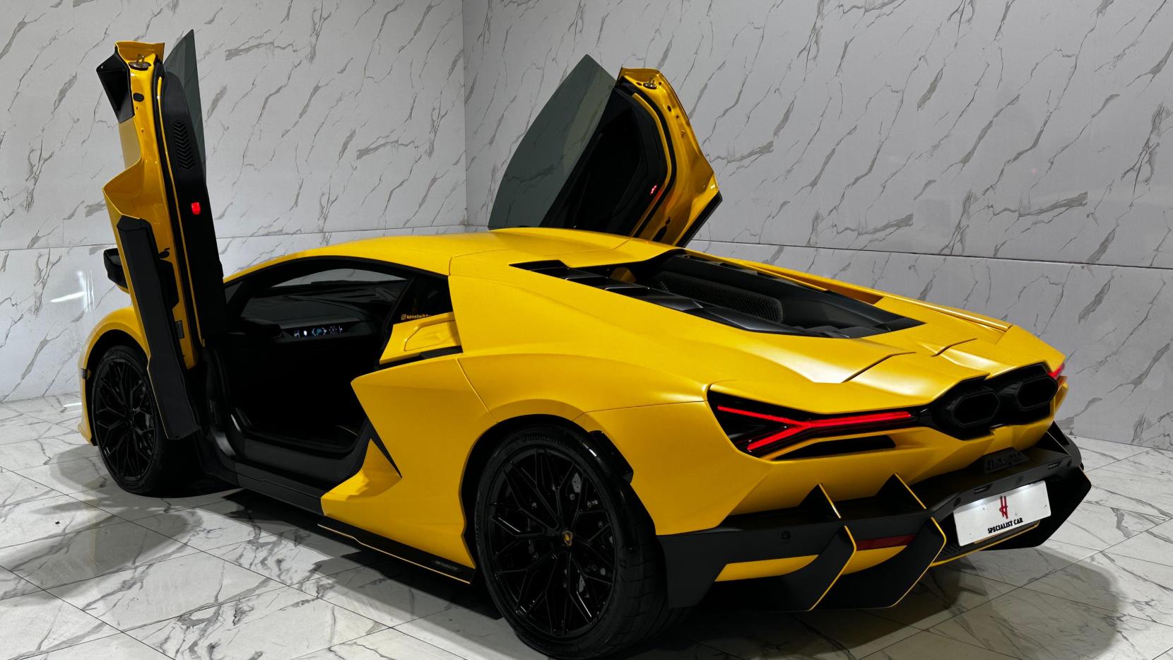 Lamborghini Revuelto 6.5 V12 HPEV 3.8kWh Coupe 2dr Petrol Plug-in Hybrid AMT 4WD Euro 6 (1015 ps)