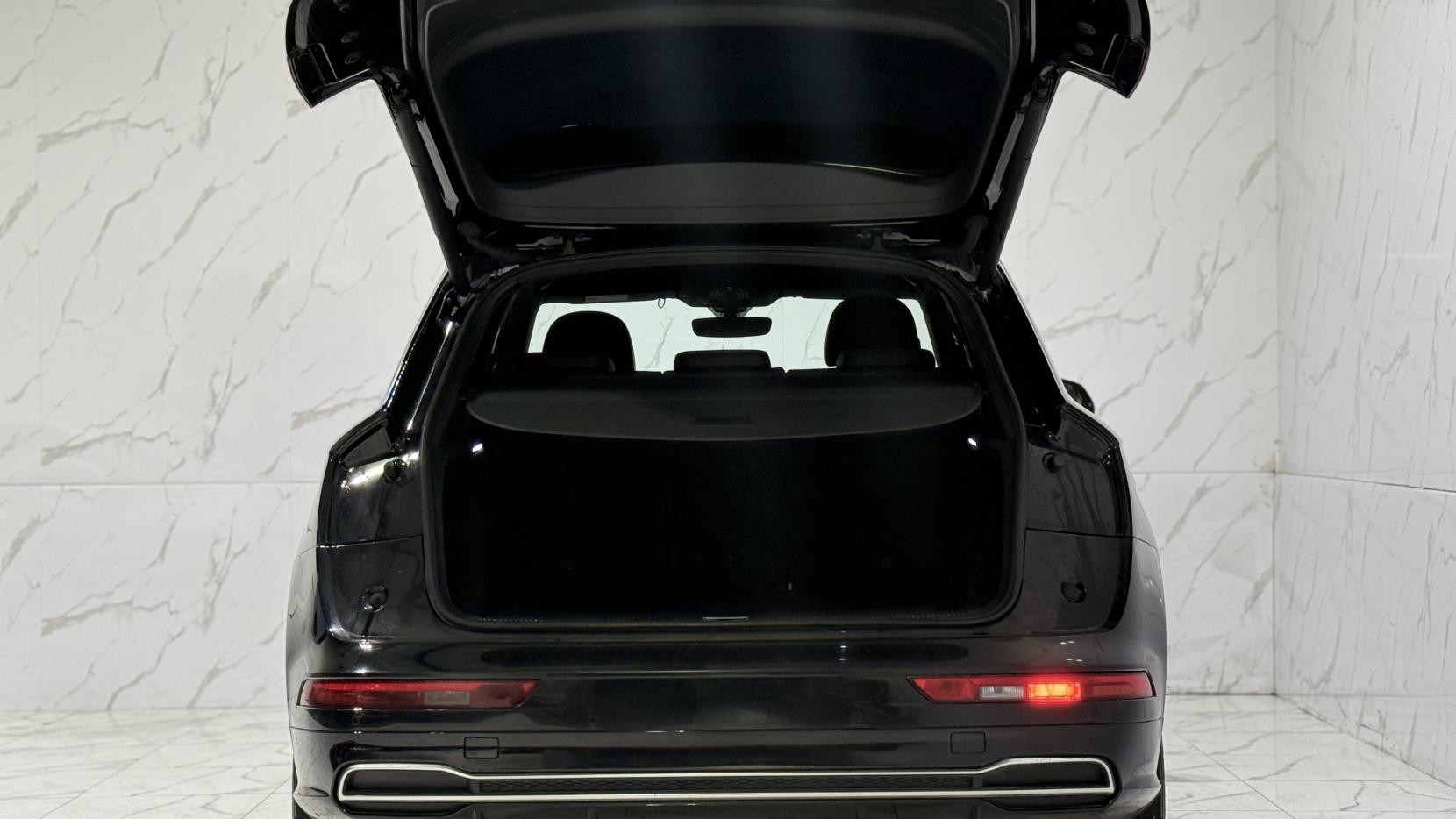 Audi Q5 2.0 TDI S line SUV 5dr Diesel S Tronic quattro Euro 6 (s/s) (190 ps)