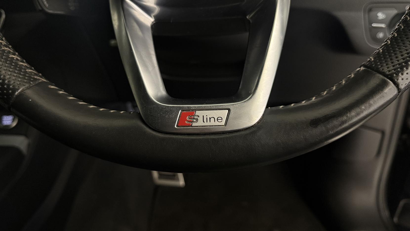 Audi Q5 2.0 TDI S line SUV 5dr Diesel S Tronic quattro Euro 6 (s/s) (190 ps)