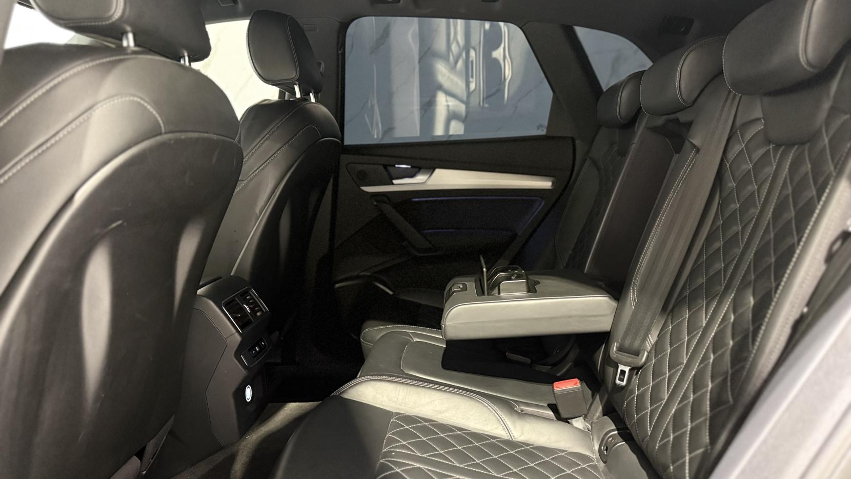 Audi Q5 2.0 TDI S line SUV 5dr Diesel S Tronic quattro Euro 6 (s/s) (190 ps)