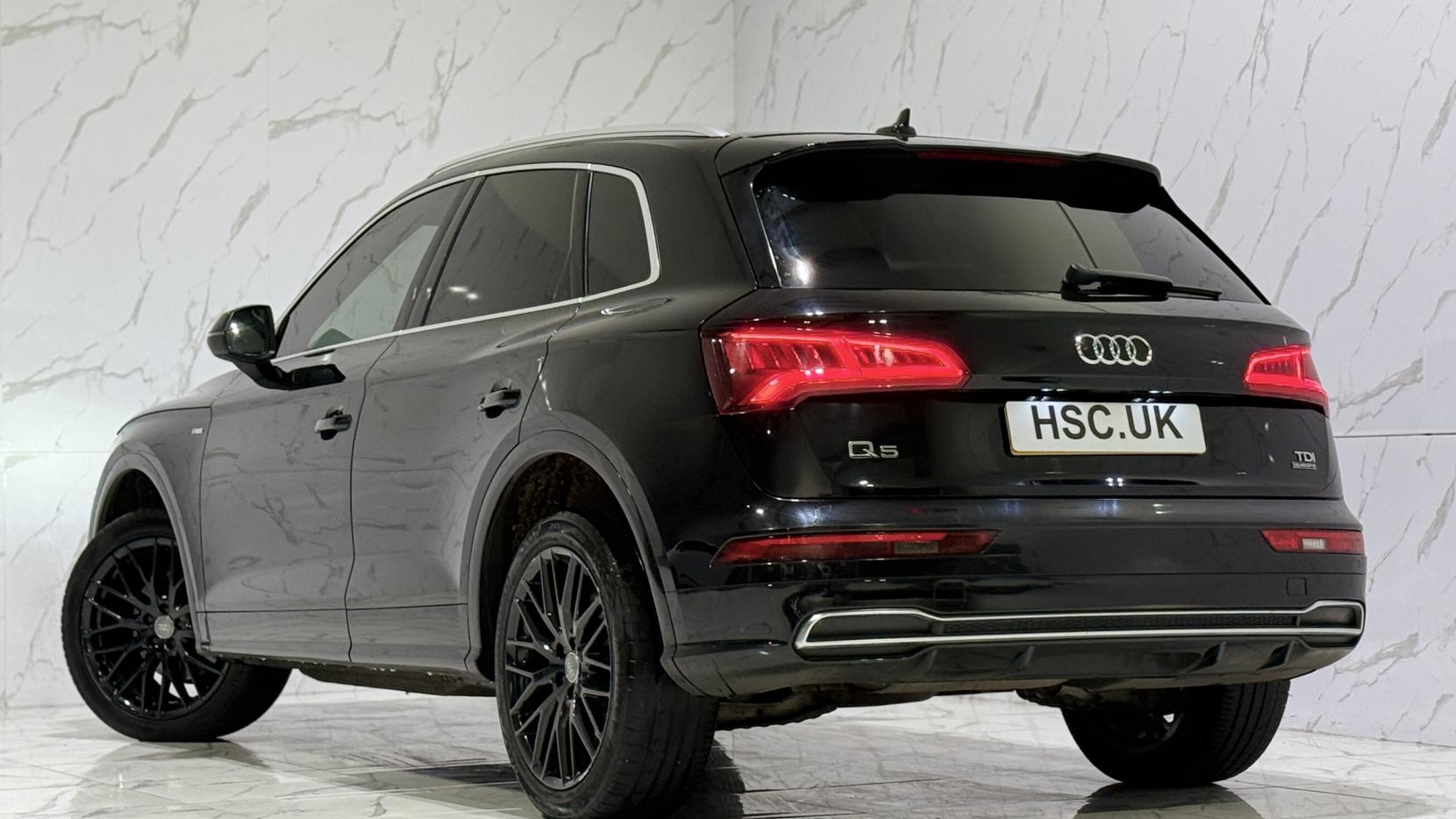 Audi Q5 2.0 TDI S line SUV 5dr Diesel S Tronic quattro Euro 6 (s/s) (190 ps)