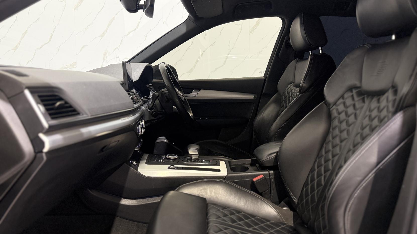 Audi Q5 2.0 TDI S line SUV 5dr Diesel S Tronic quattro Euro 6 (s/s) (190 ps)