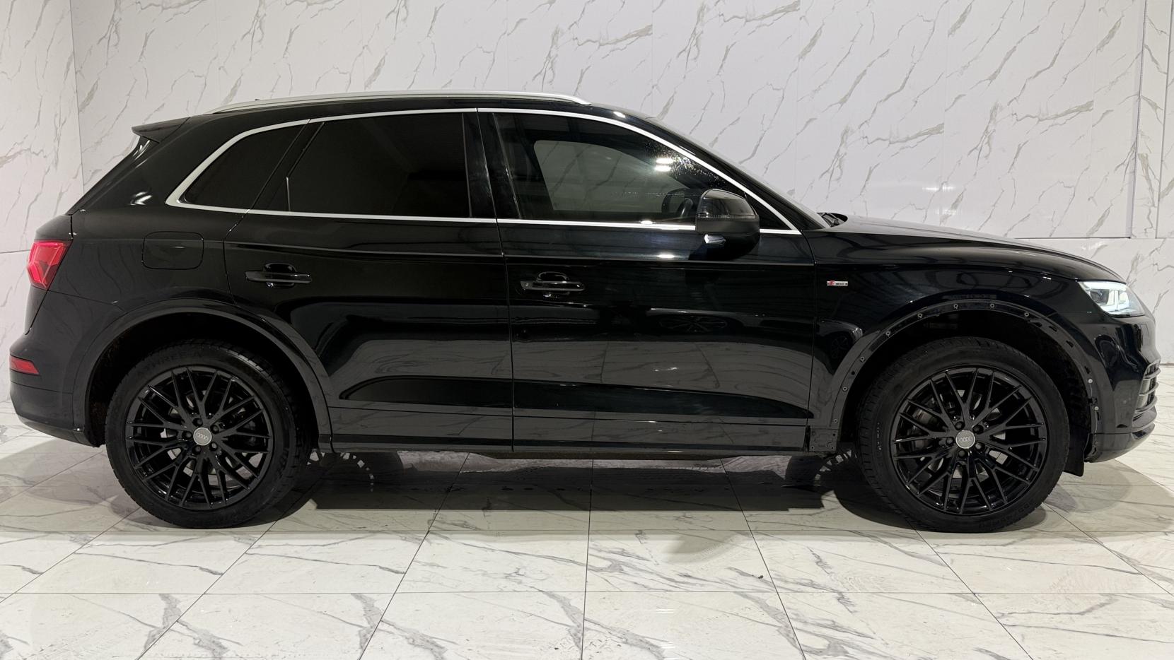 Audi Q5 2.0 TDI S line SUV 5dr Diesel S Tronic quattro Euro 6 (s/s) (190 ps)