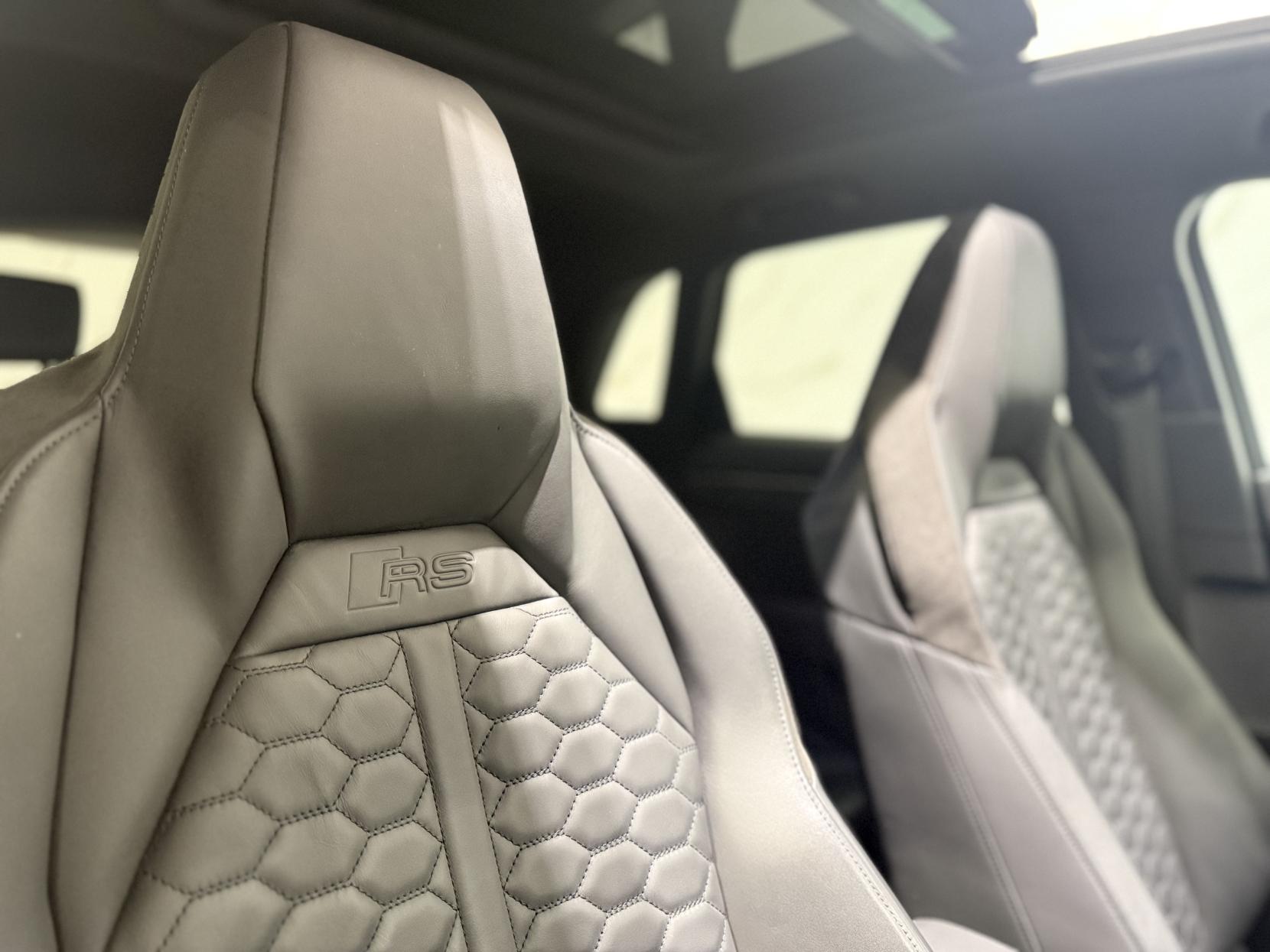 Audi RS Q3 2.5 TFSI Audi Sport Edition SUV 5dr Petrol S Tronic quattro Euro 6 (s/s) (400 ps)