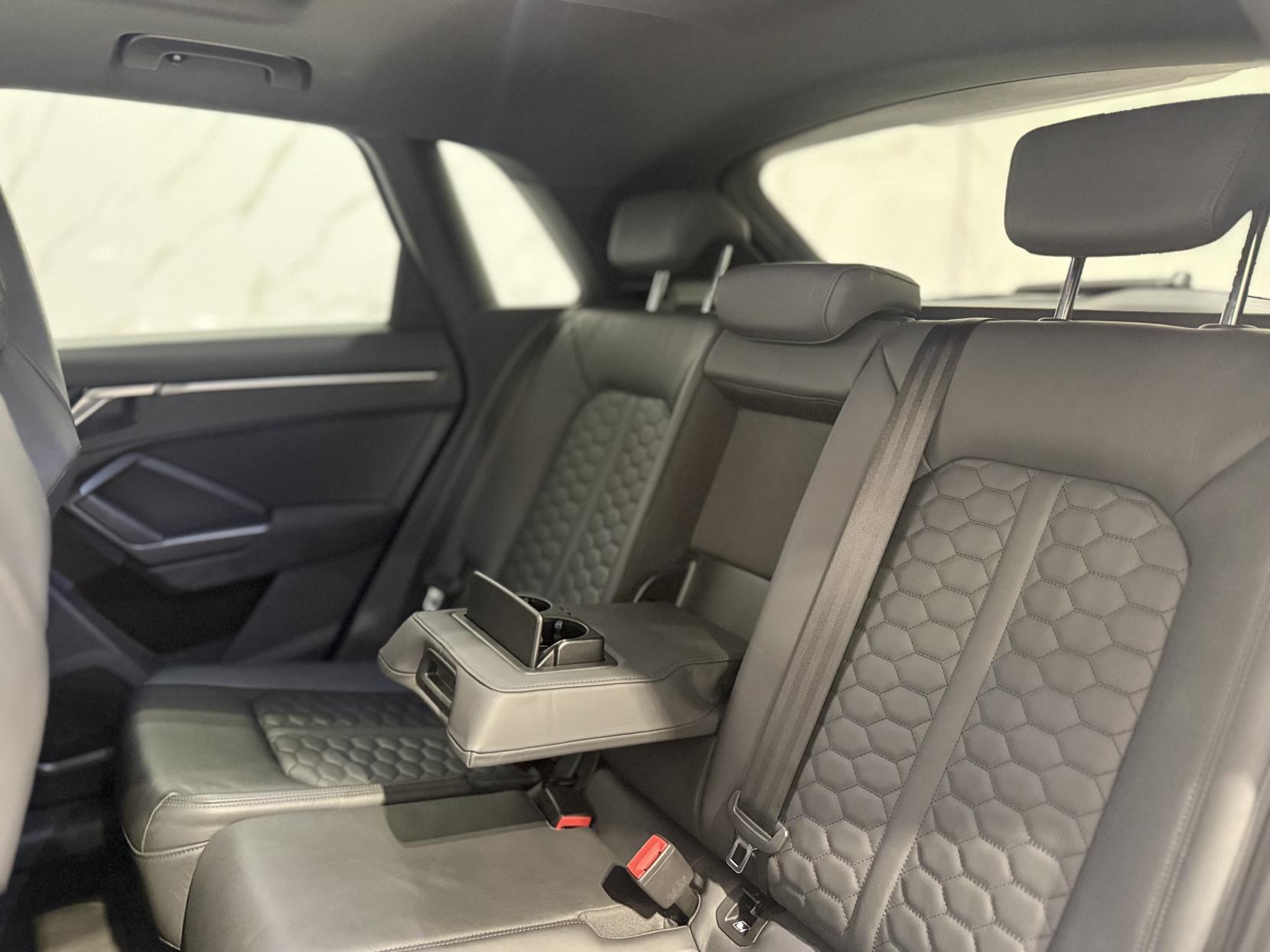 Audi RS Q3 2.5 TFSI Audi Sport Edition SUV 5dr Petrol S Tronic quattro Euro 6 (s/s) (400 ps)