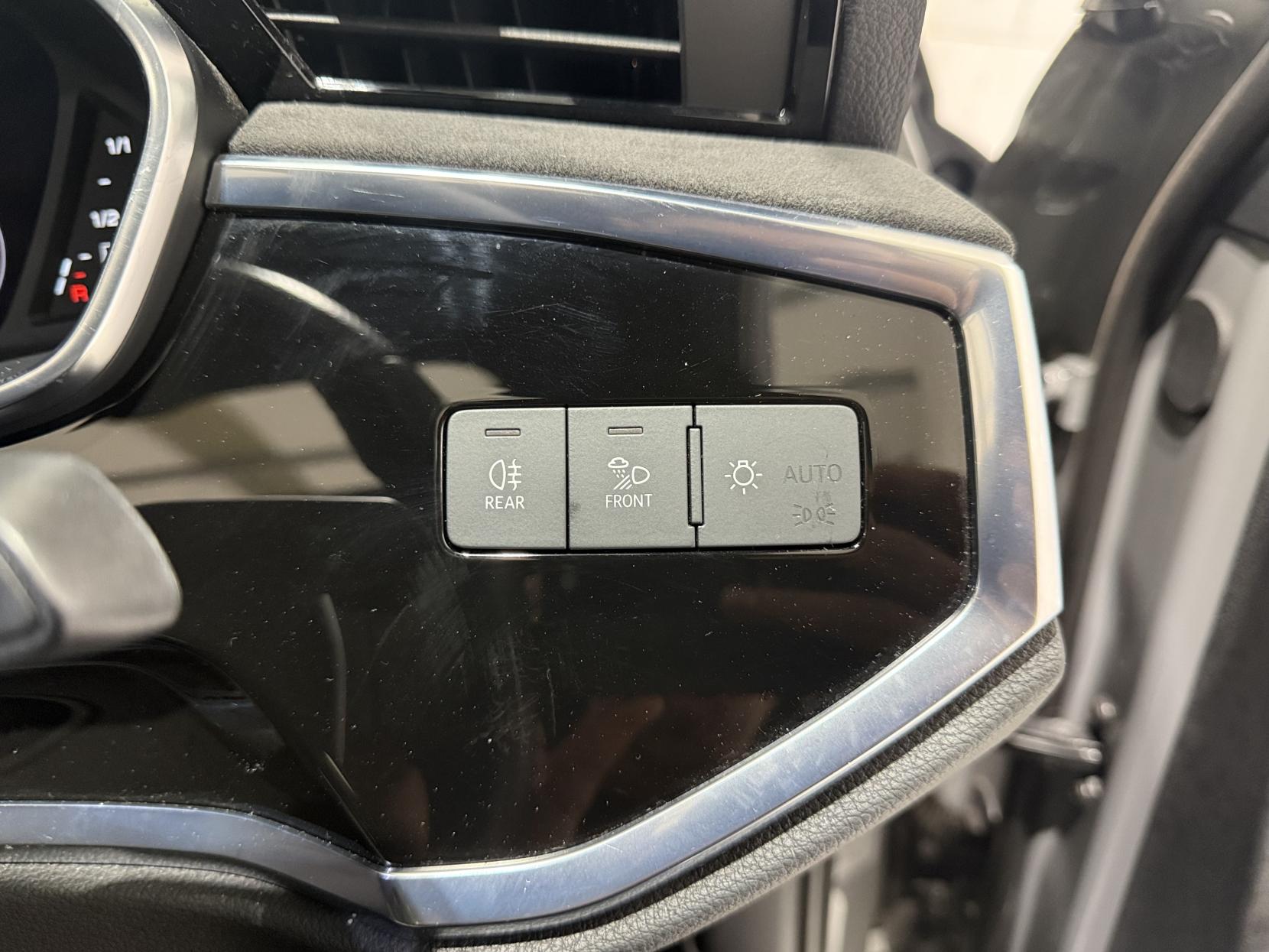 Audi RS Q3 2.5 TFSI Audi Sport Edition SUV 5dr Petrol S Tronic quattro Euro 6 (s/s) (400 ps)