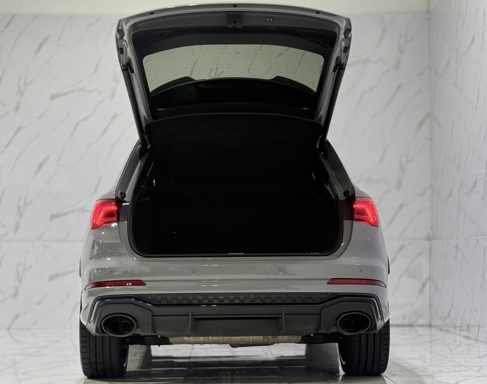 Audi RS Q3 2.5 TFSI Audi Sport Edition SUV 5dr Petrol S Tronic quattro Euro 6 (s/s) (400 ps)