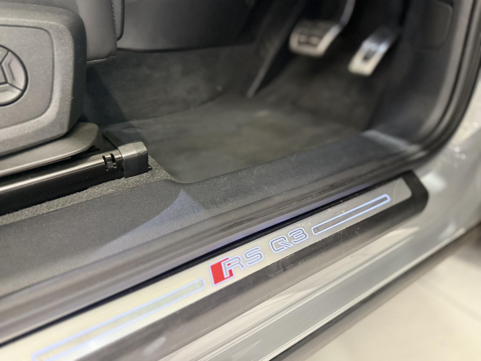 Audi RS Q3 2.5 TFSI Audi Sport Edition SUV 5dr Petrol S Tronic quattro Euro 6 (s/s) (400 ps)