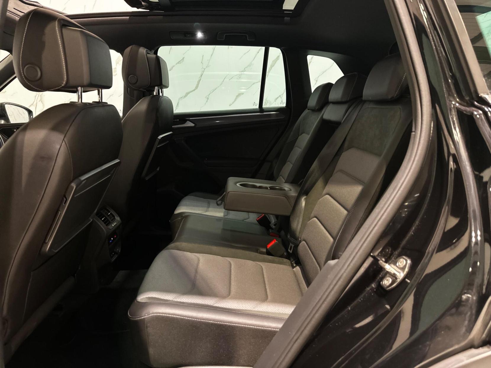 Volkswagen Tiguan 1.5 TSI EVO R-Line Tech DSG Euro 6 (s/s) 5dr