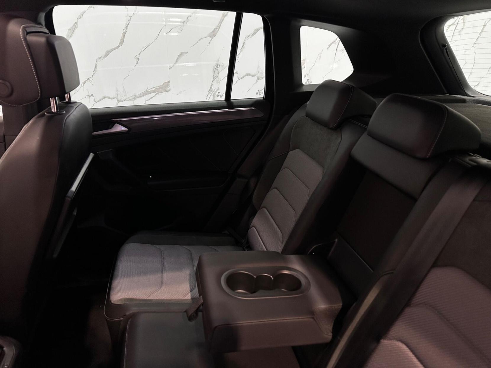 Volkswagen Tiguan 1.5 TSI EVO R-Line Tech DSG Euro 6 (s/s) 5dr