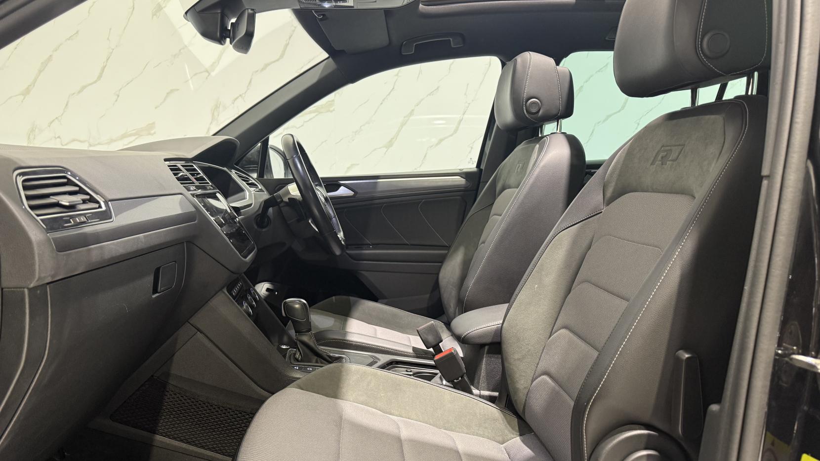 Volkswagen Tiguan 1.5 TSI EVO R-Line Tech DSG Euro 6 (s/s) 5dr