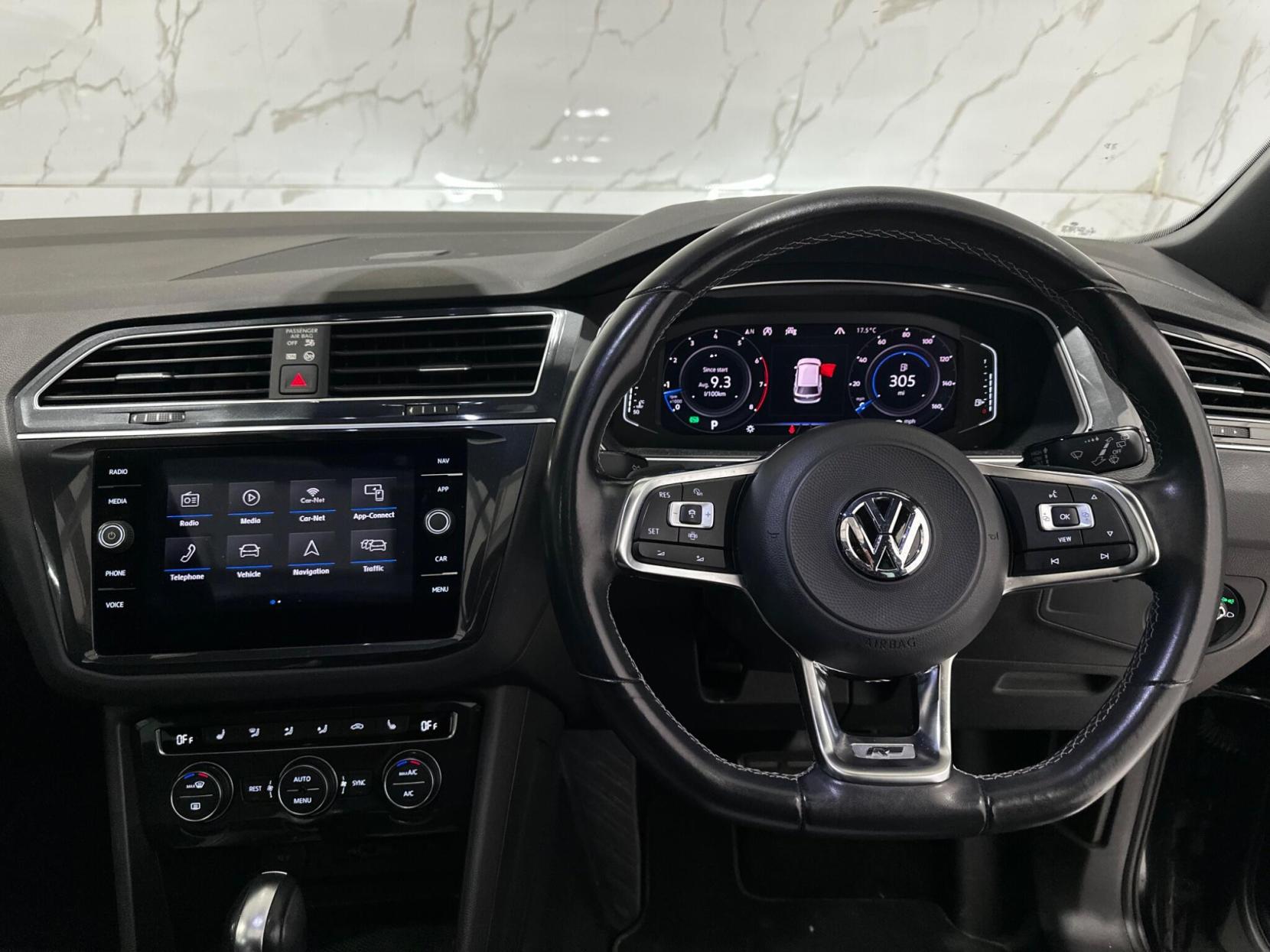Volkswagen Tiguan 1.5 TSI EVO R-Line Tech DSG Euro 6 (s/s) 5dr