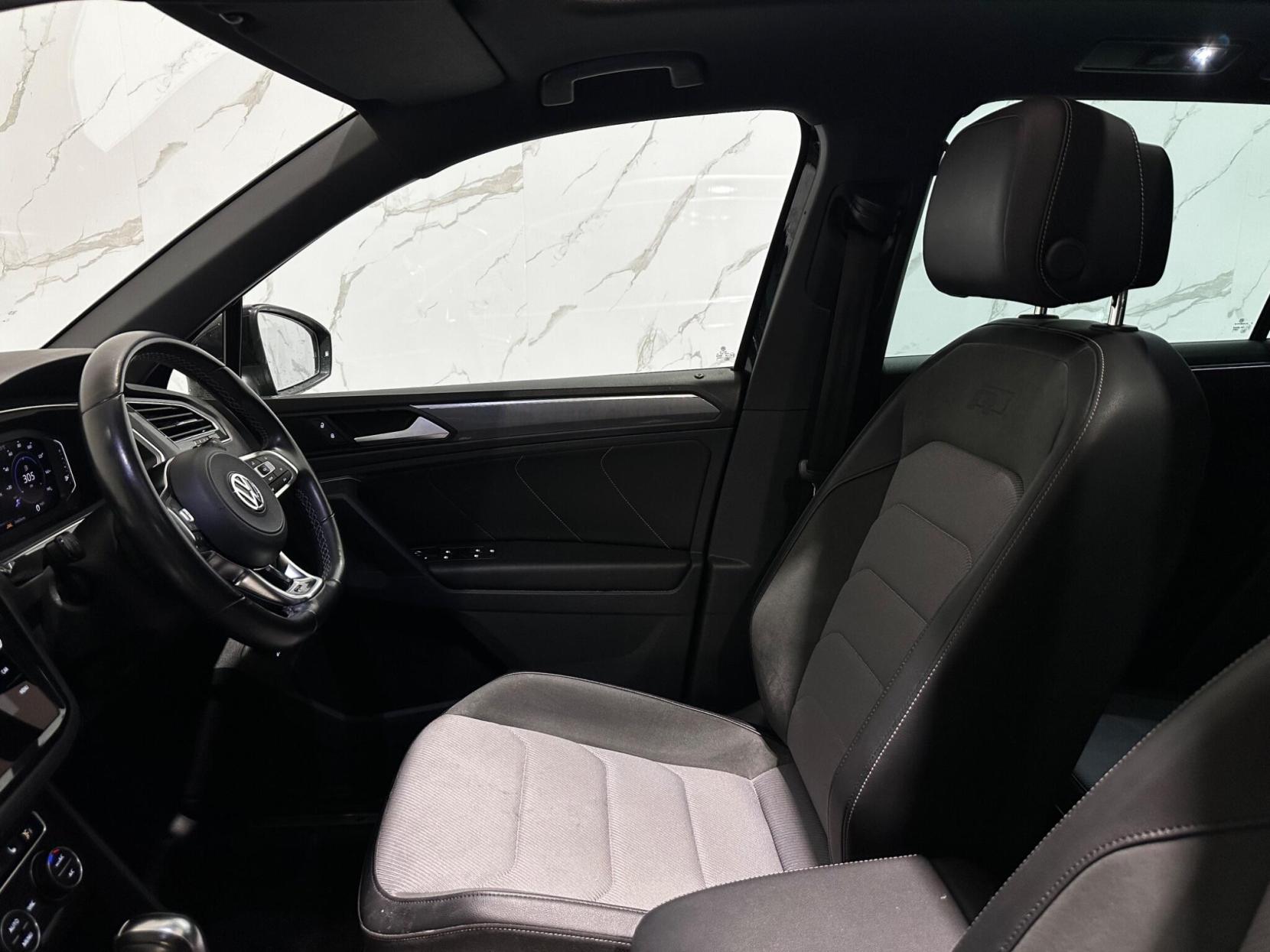 Volkswagen Tiguan 1.5 TSI EVO R-Line Tech DSG Euro 6 (s/s) 5dr