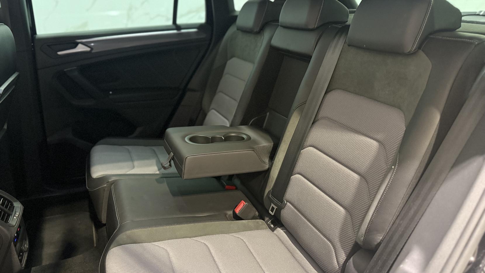 Volkswagen Tiguan 1.5 TSI EVO R-Line Tech DSG Euro 6 (s/s) 5dr