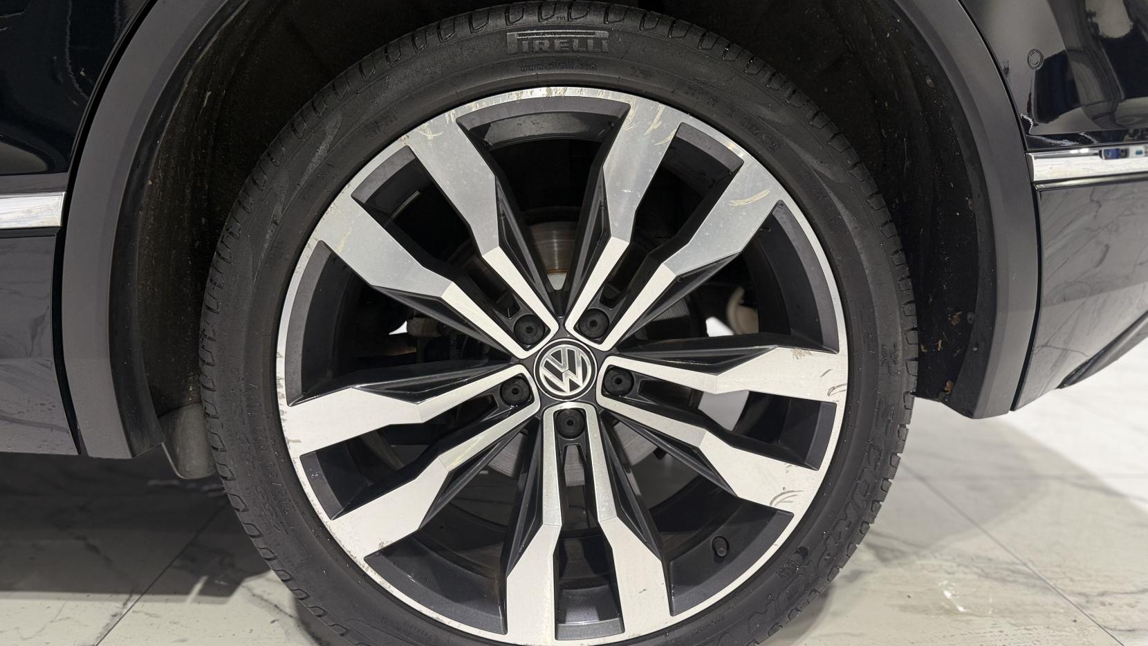 Volkswagen Tiguan 1.5 TSI EVO R-Line Tech DSG Euro 6 (s/s) 5dr