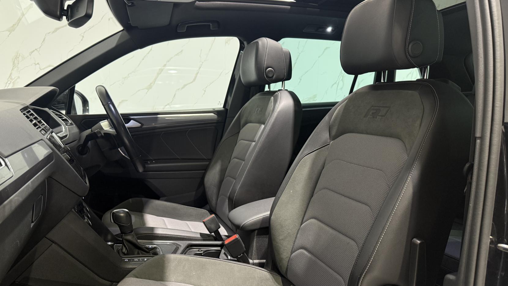 Volkswagen Tiguan 1.5 TSI EVO R-Line Tech DSG Euro 6 (s/s) 5dr