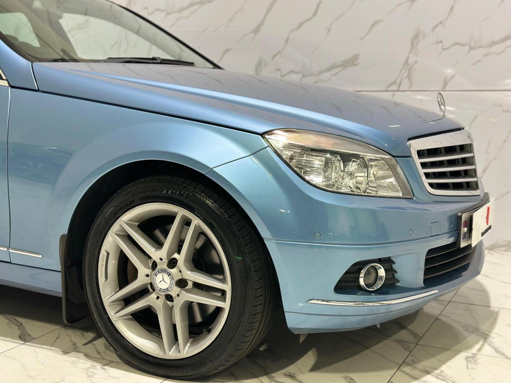 Mercedes-Benz C Class 3.5 C350 V6 Elegance G-Tronic Euro 5 5dr
