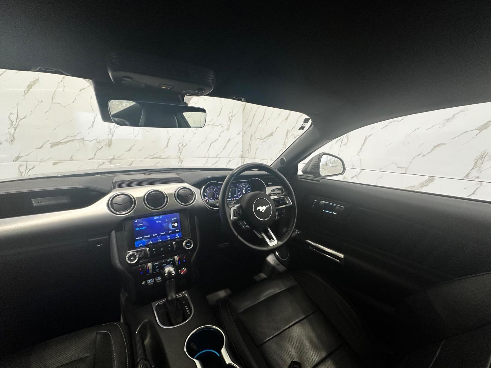 Ford Mustang 5.0 V8 GT Fastback SelShift Euro 6 2dr