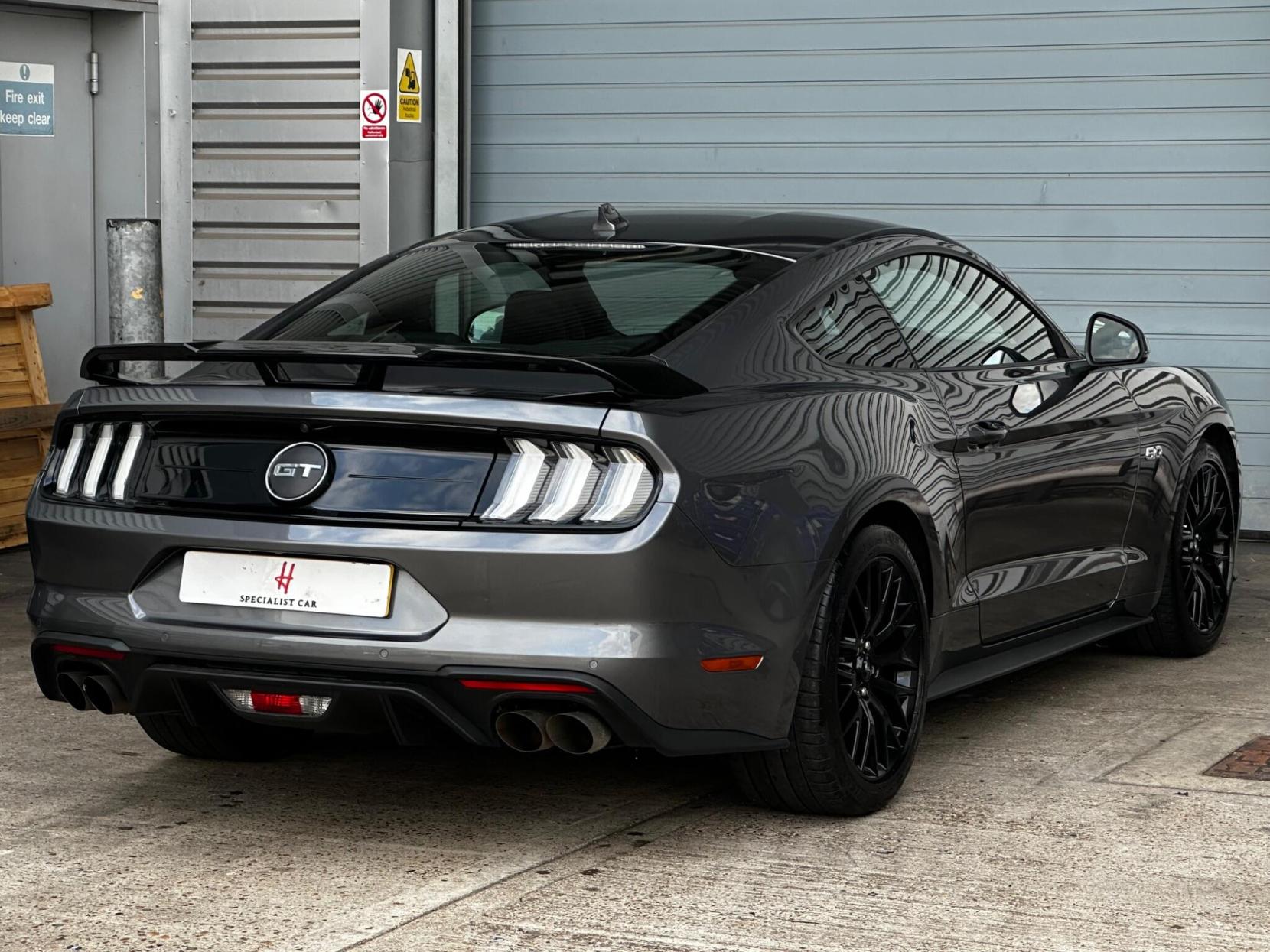 Ford Mustang 5.0 V8 GT Fastback SelShift Euro 6 2dr
