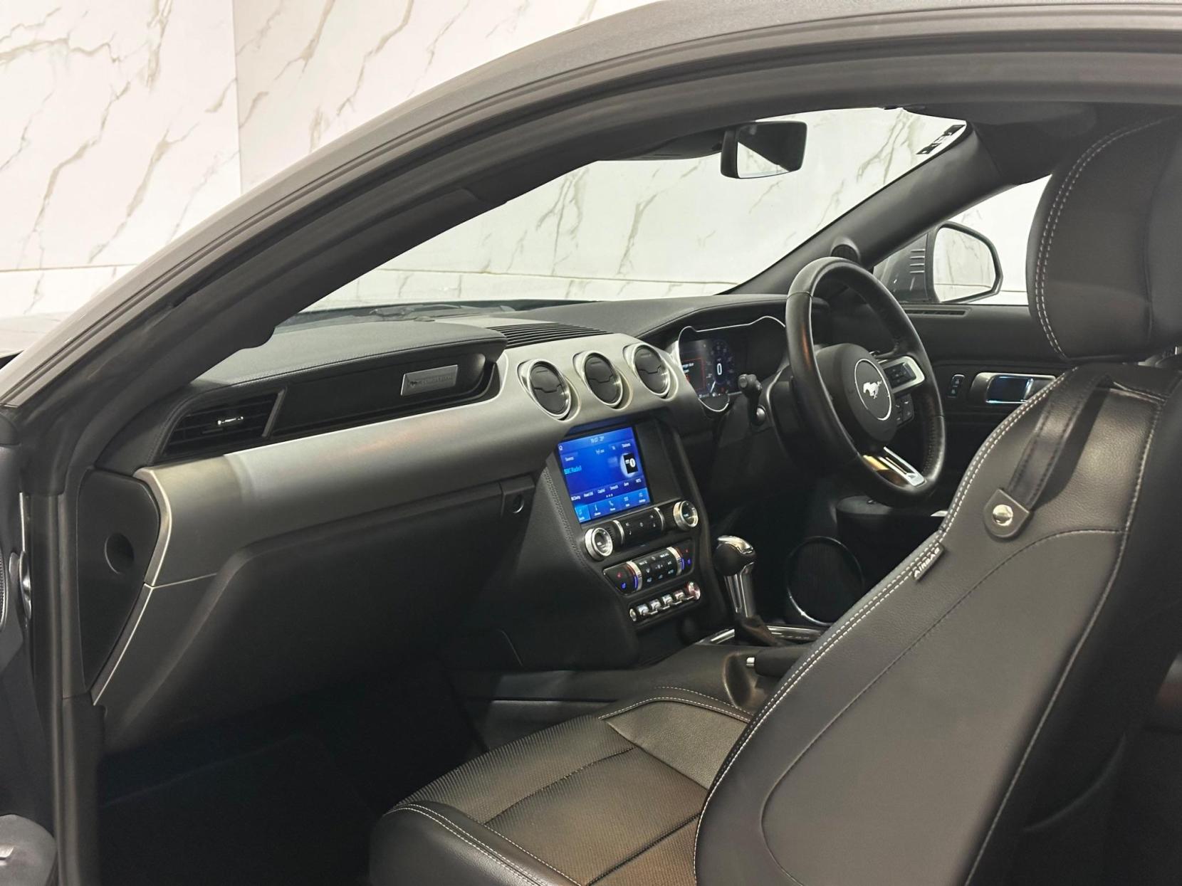 Ford Mustang 5.0 V8 GT Fastback SelShift Euro 6 2dr