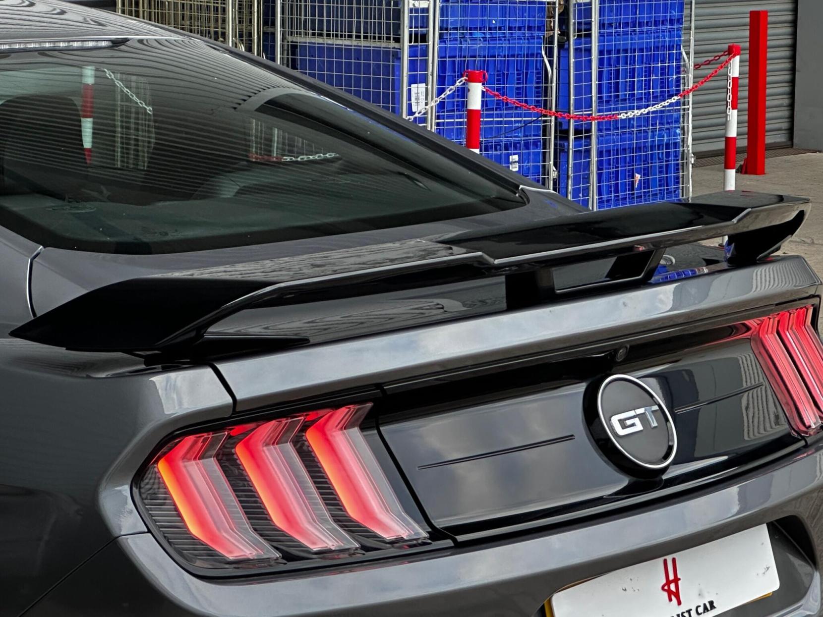 Ford Mustang 5.0 V8 GT Fastback SelShift Euro 6 2dr