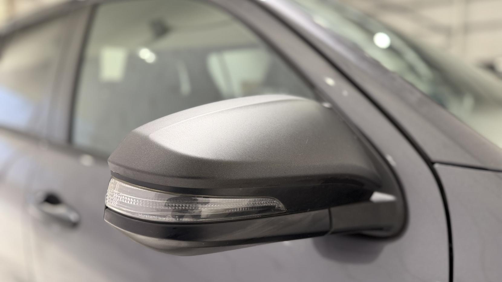 Toyota Hilux 2.8 D-4D Invincible X Pickup Double Cab 4dr Diesel Auto 4WD Euro 6 (s/s) (204 ps)