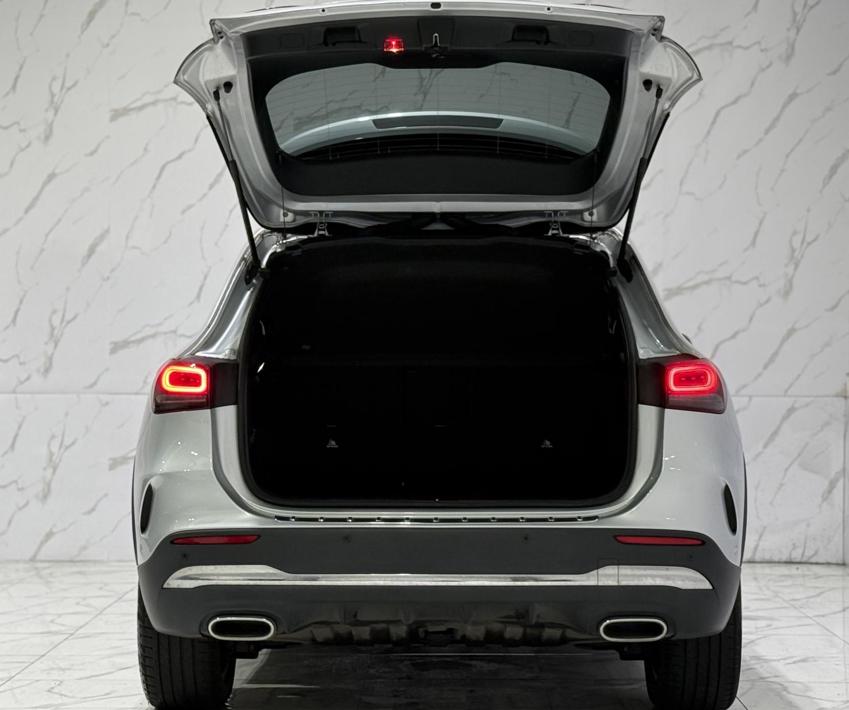 Mercedes-Benz GLA 1.3 GLA250e 15.6kWh Exclusive Edition (Premium Plus) SUV 5dr Petrol Plug-in Hybrid 8G-DCT Euro 6 (s/s) (218 ps)