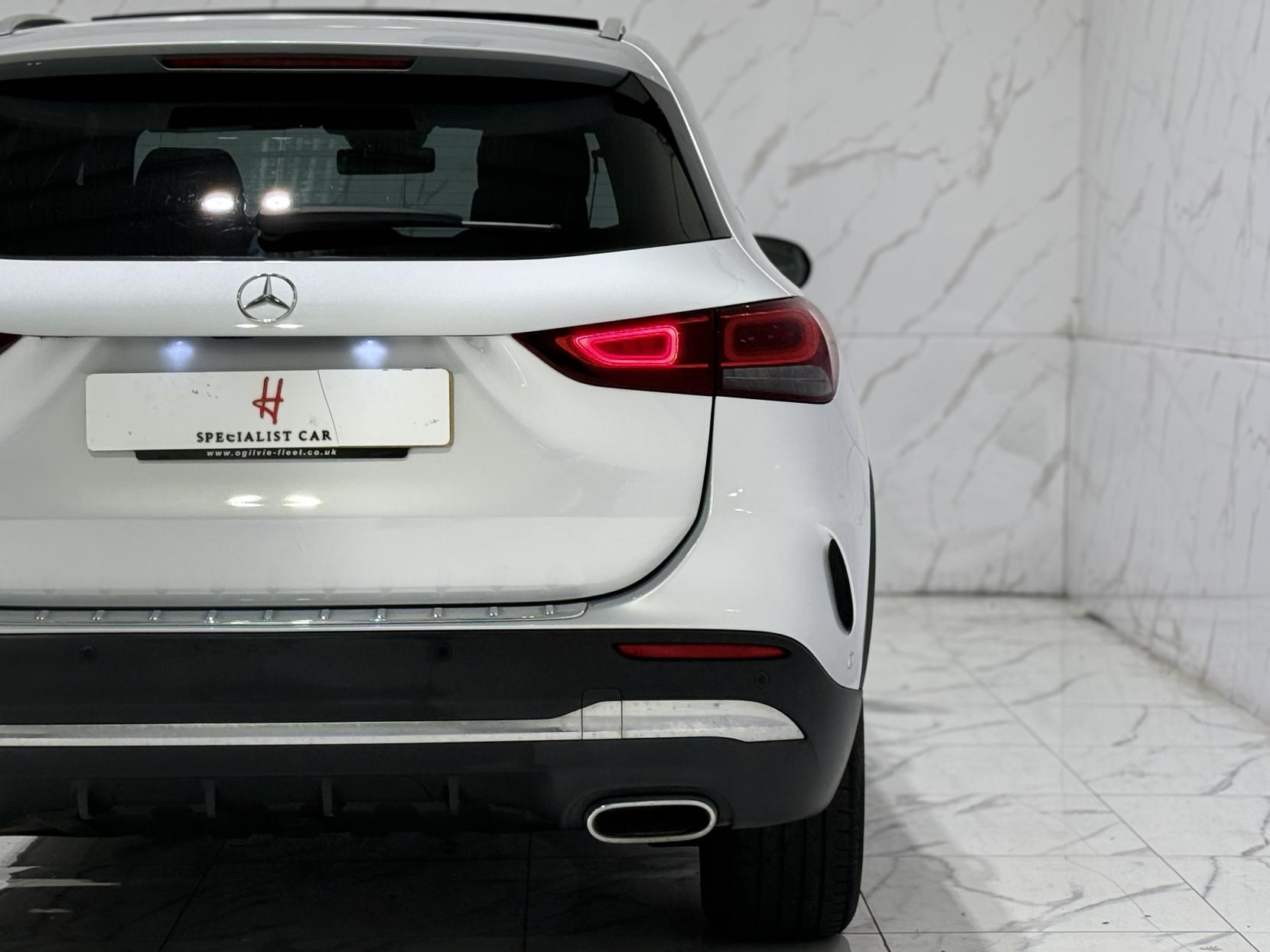 Mercedes-Benz GLA 1.3 GLA250e 15.6kWh Exclusive Edition (Premium Plus) SUV 5dr Petrol Plug-in Hybrid 8G-DCT Euro 6 (s/s) (218 ps)