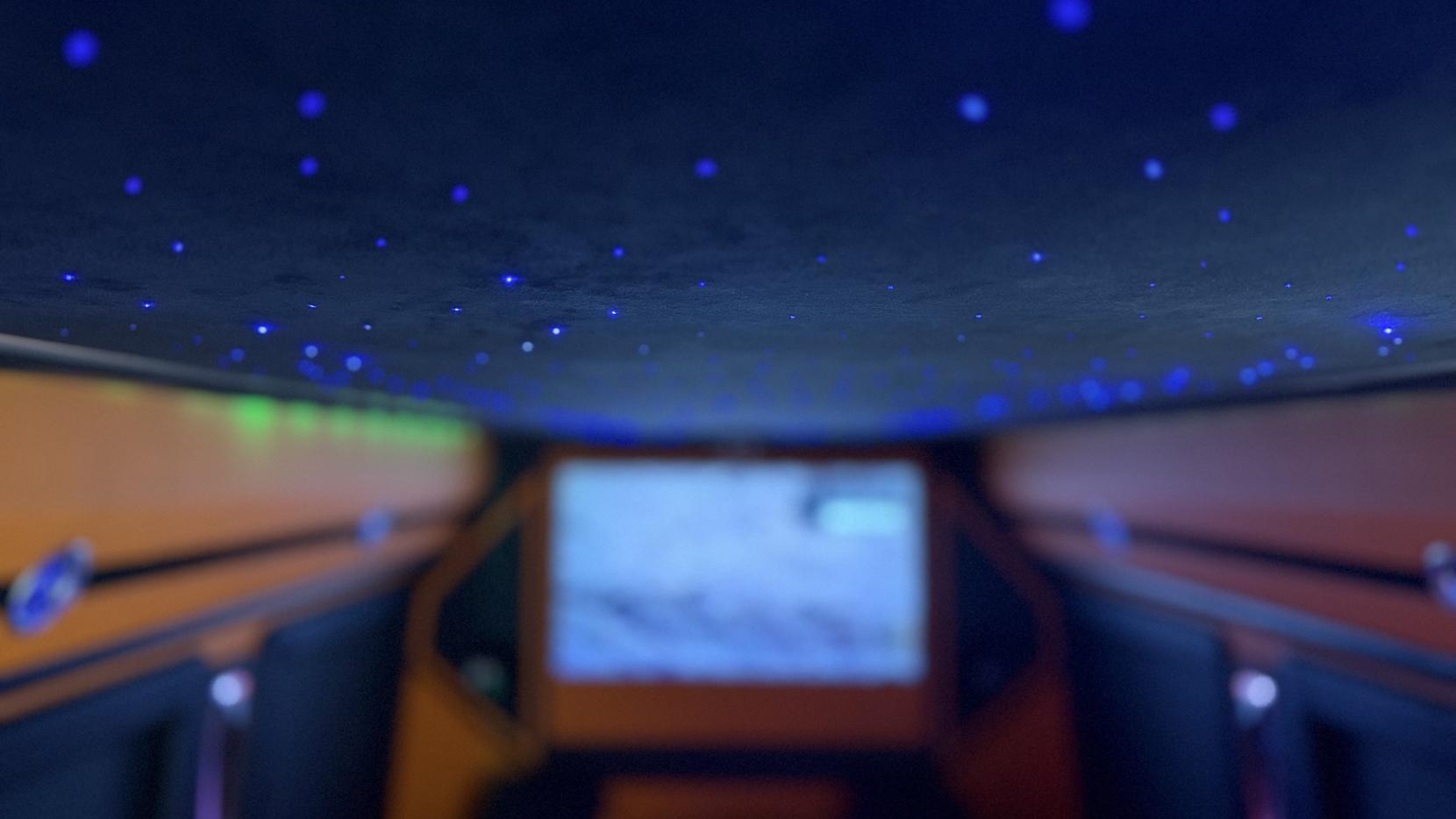 Mercedes-Benz Sprinter 2.0 319 CDI HD Premium Panel Van 5dr Diesel G-Tronic RWD L4 H3 Euro 6 (s/s) (190 ps)