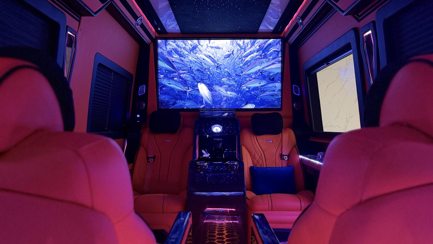 Mercedes-Benz Sprinter 2.0 319 CDI HD Premium Panel Van 5dr Diesel G-Tronic RWD L4 H3 Euro 6 (s/s) (190 ps)